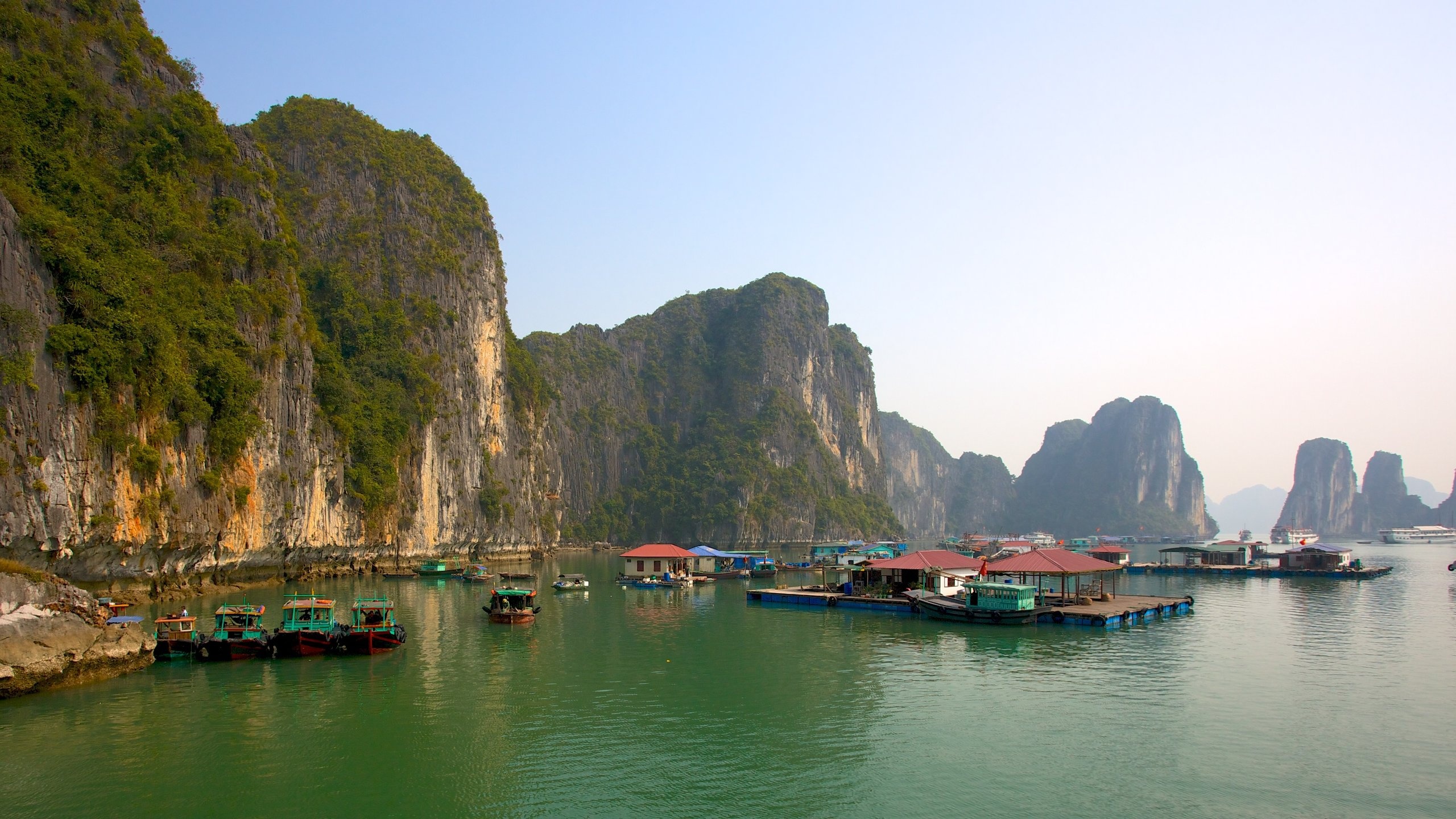 Ha Long, Vietnam, Baha de Ha Long, Exotic travel, 2560x1440 HD Desktop