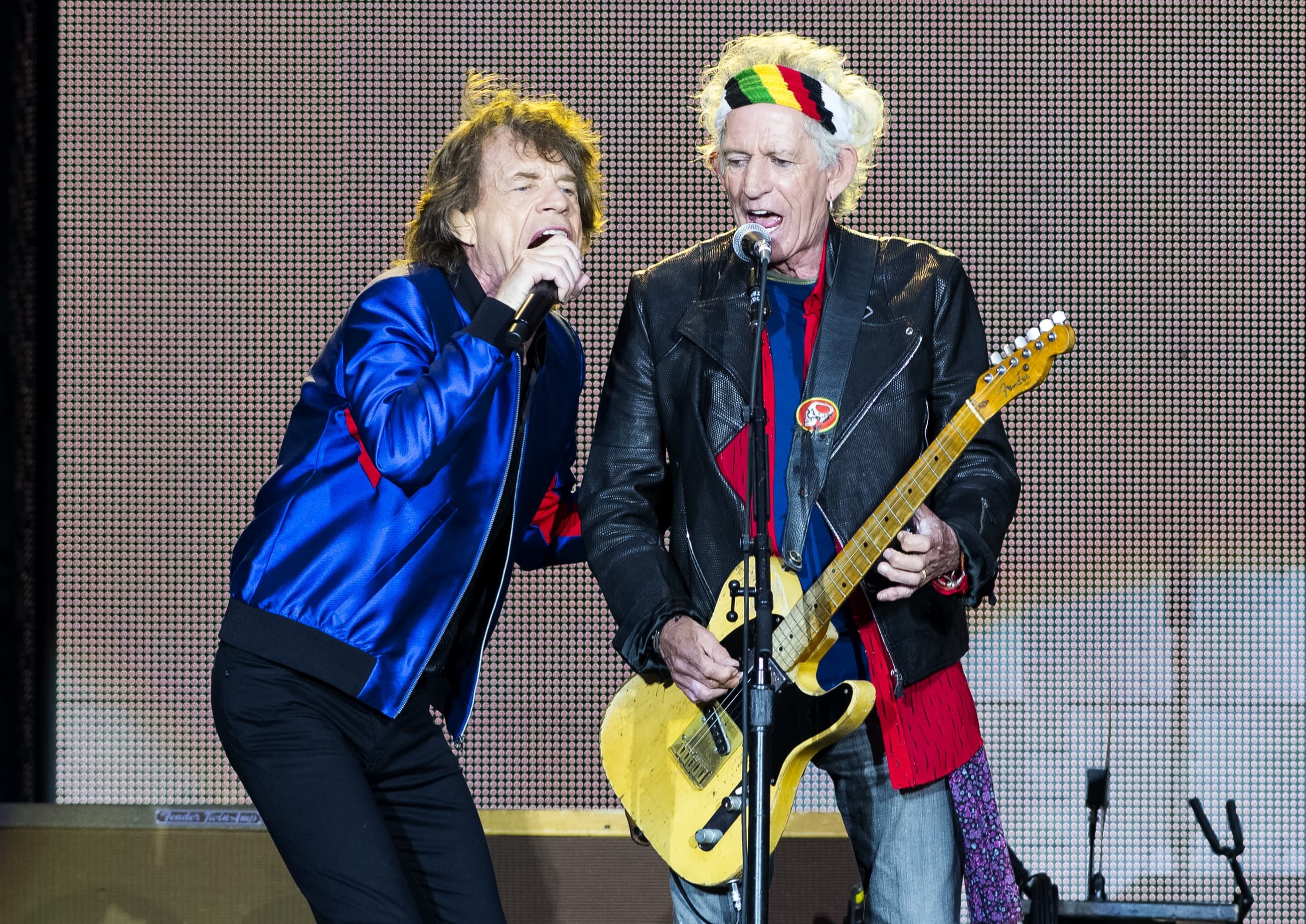 The Rolling Stones, Live concert event, Crowd interaction, Musicianship, 2620x1860 HD Desktop