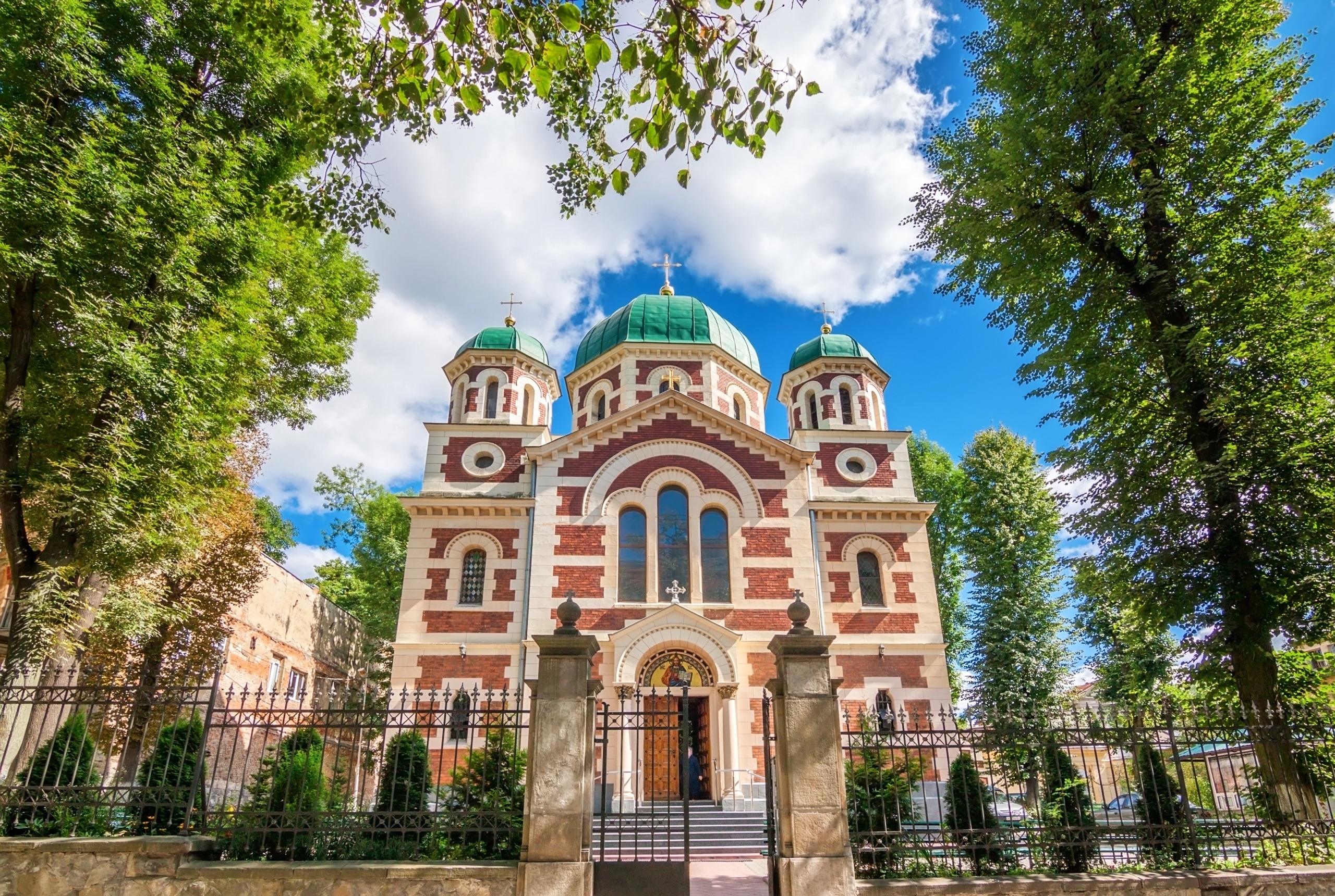 Orthodox Church of Saint George, Lviv Ukraine, Architectural beauty, Spiritual site, 2560x1720 HD Desktop