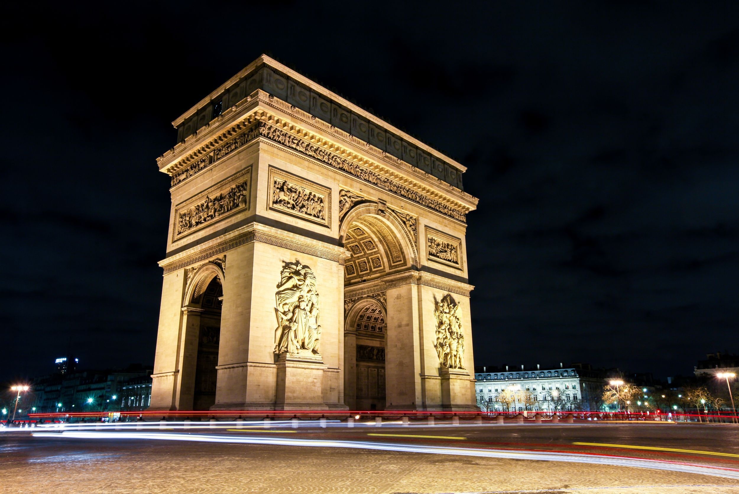 Arc de Triomphe, Paris wallpapers, Majestic architecture, Striking landmark, 2500x1670 HD Desktop