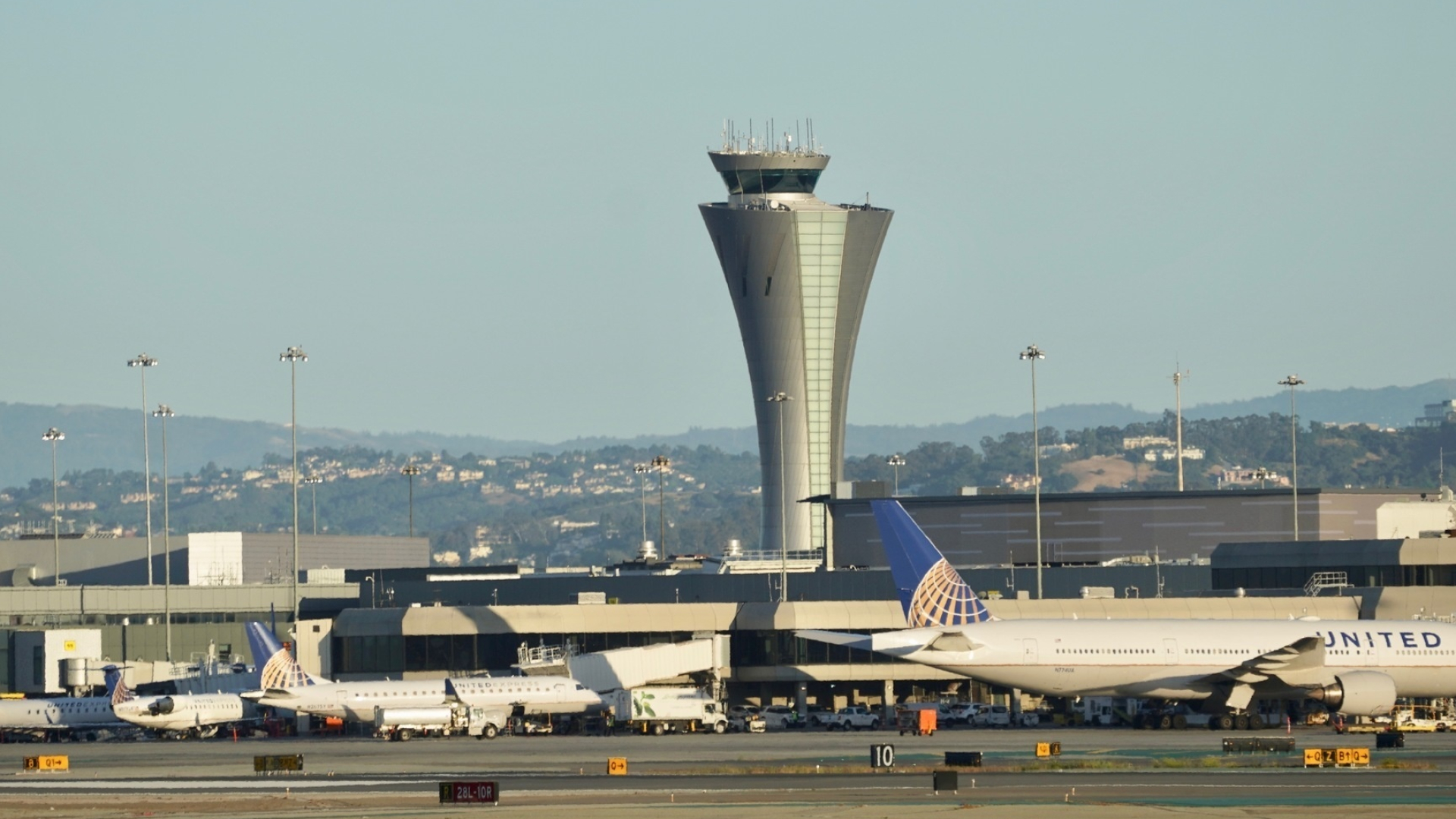 San Francisco International Airport, SFO photo, Travel destination, Airport, 1920x1080 Full HD Desktop