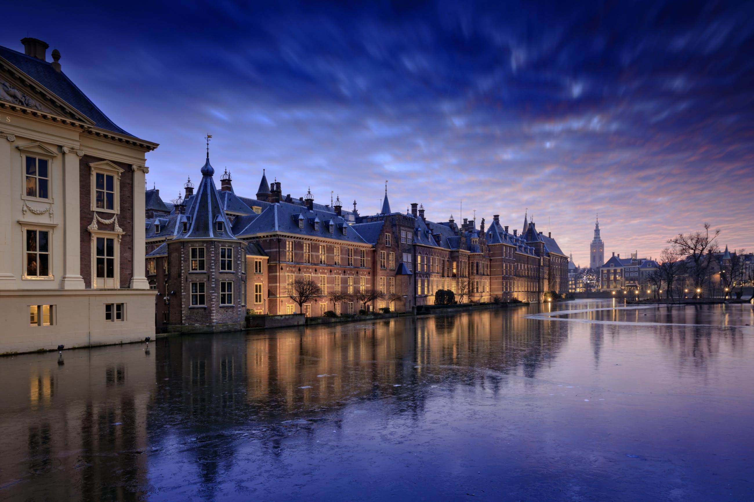 The Hague, Beautiful architecture, Cultural landmarks, European charm, 2600x1740 HD Desktop