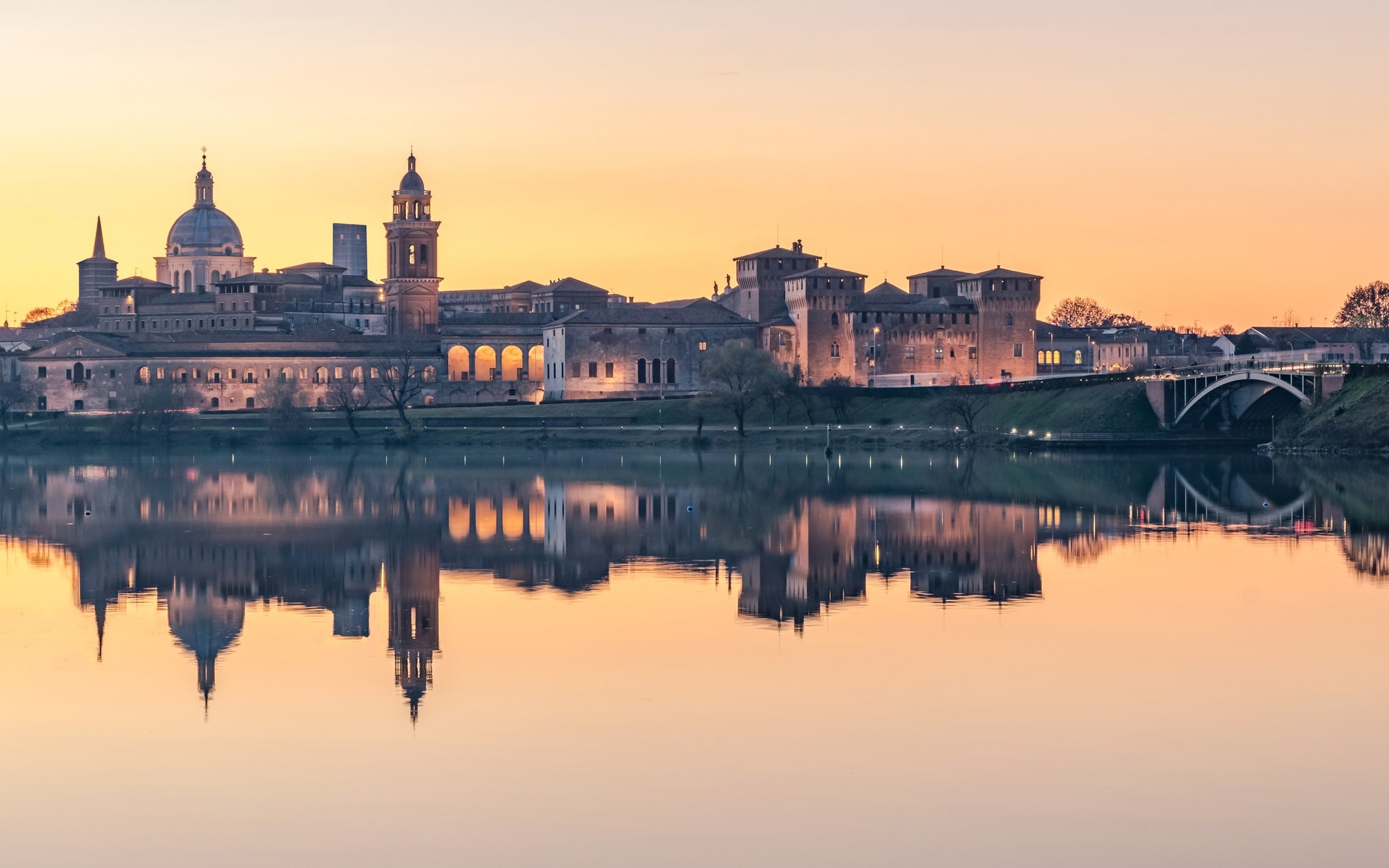 Mantua city, Art history, Gastronomic delights, Italian authenticity, 2130x1330 HD Desktop