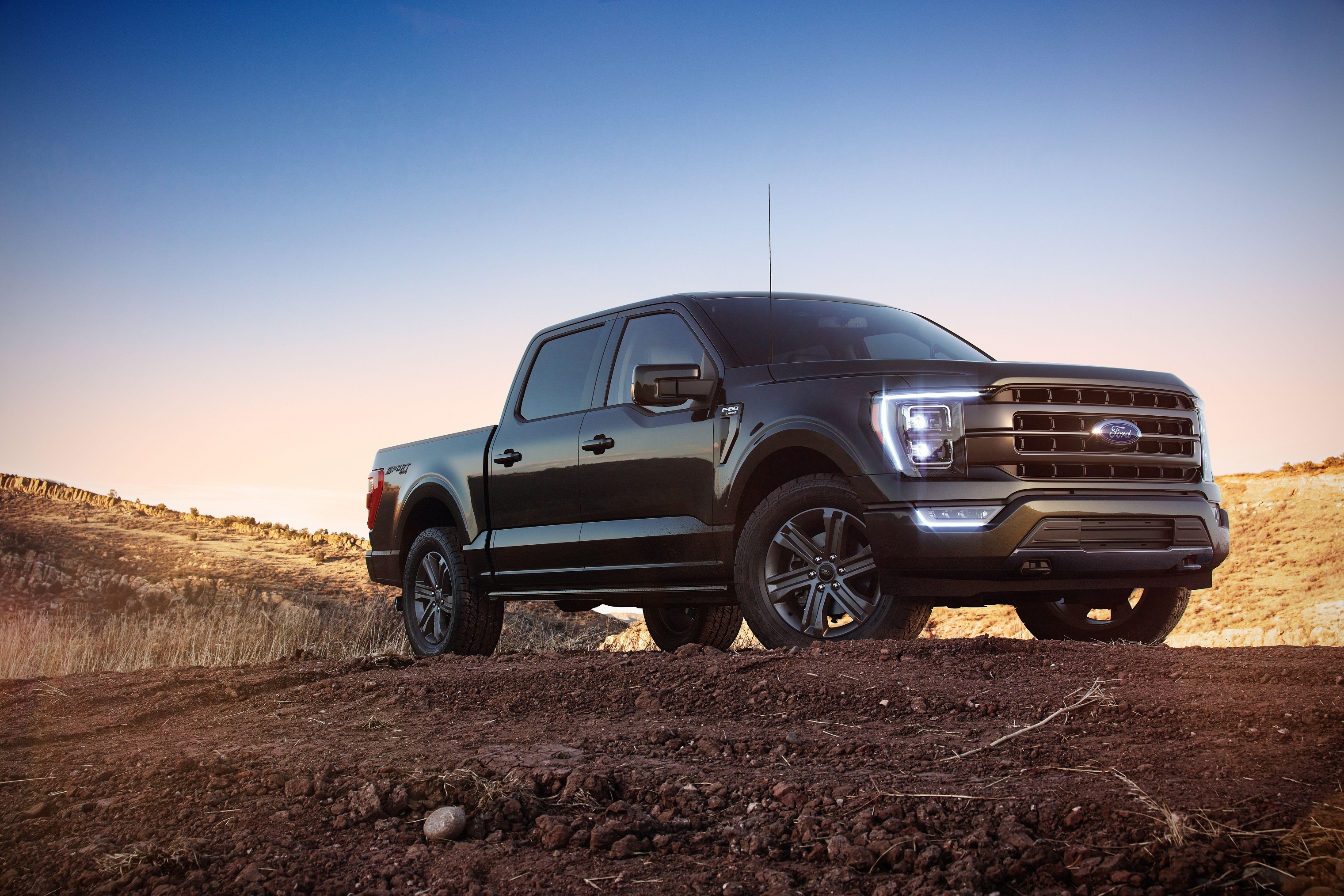 Ford F-150, Sporty and powerful, Lariat edition, Superior performance, 3050x2030 HD Desktop