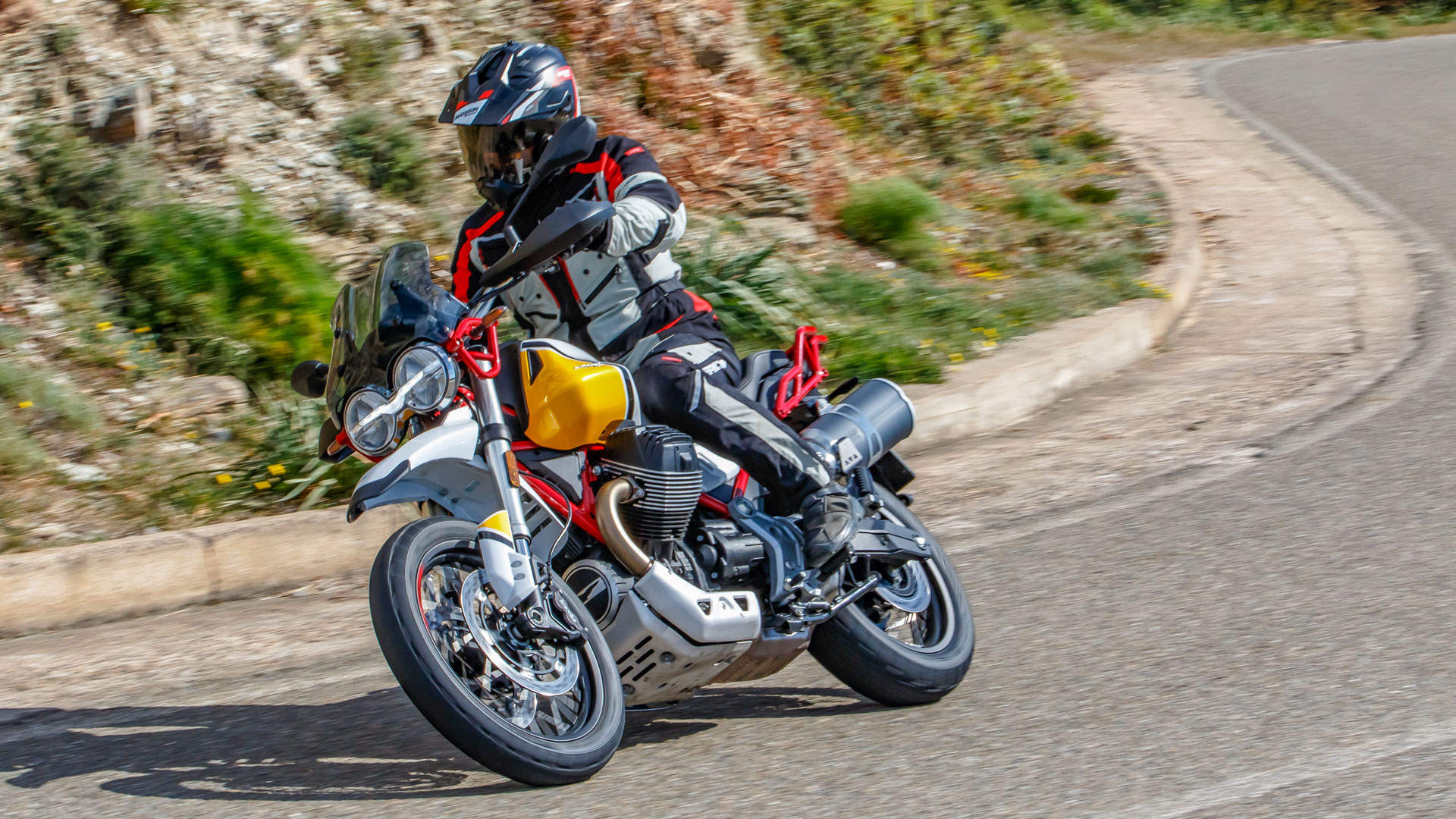 Moto Guzzi V85 TT, First impressions, All-new design, Two-wheeler review, 1920x1080 Full HD Desktop