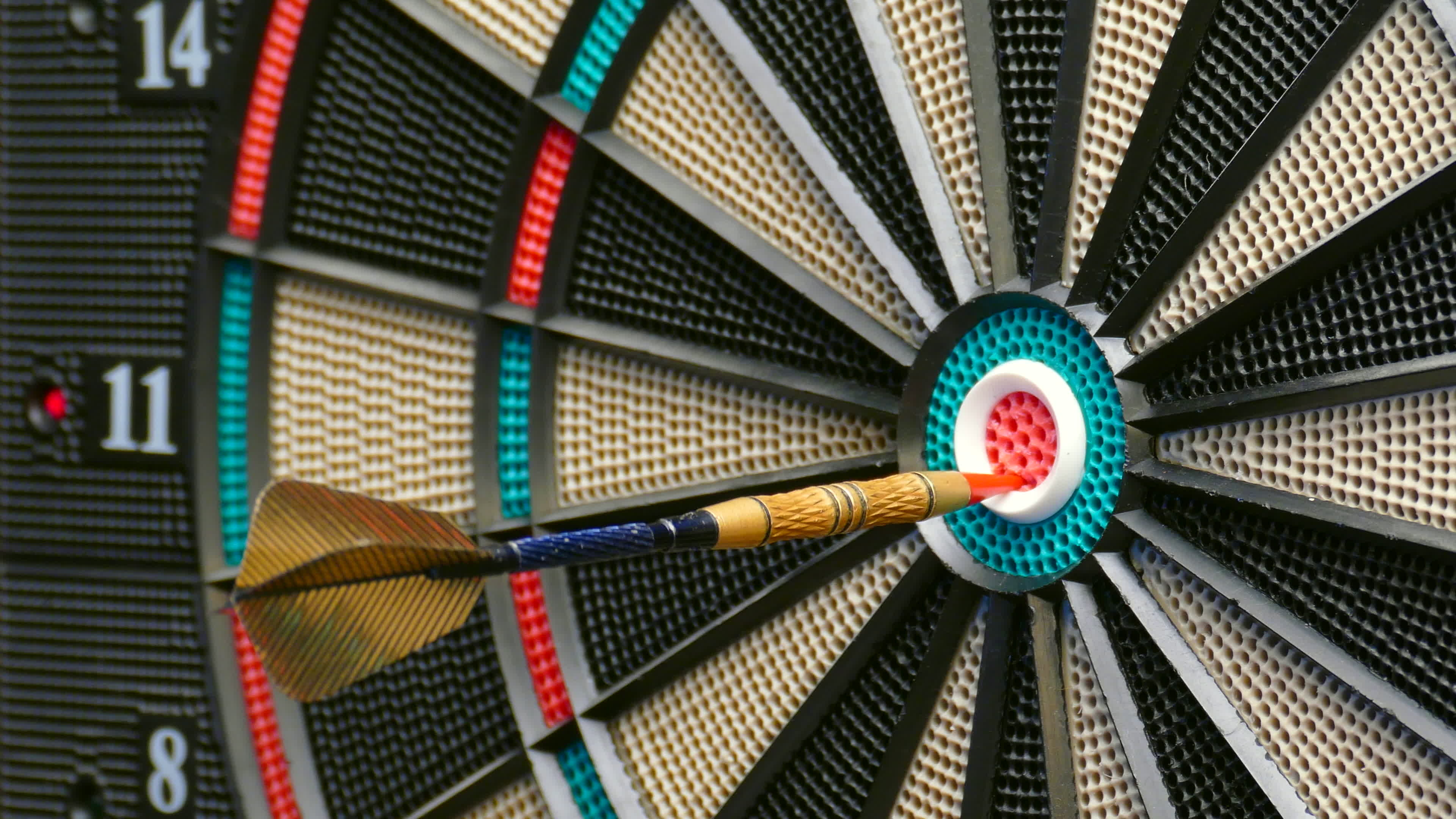 Darts: Electronic board, 18 inch diameter board, 20 sections. 3840x2160 4K Background.