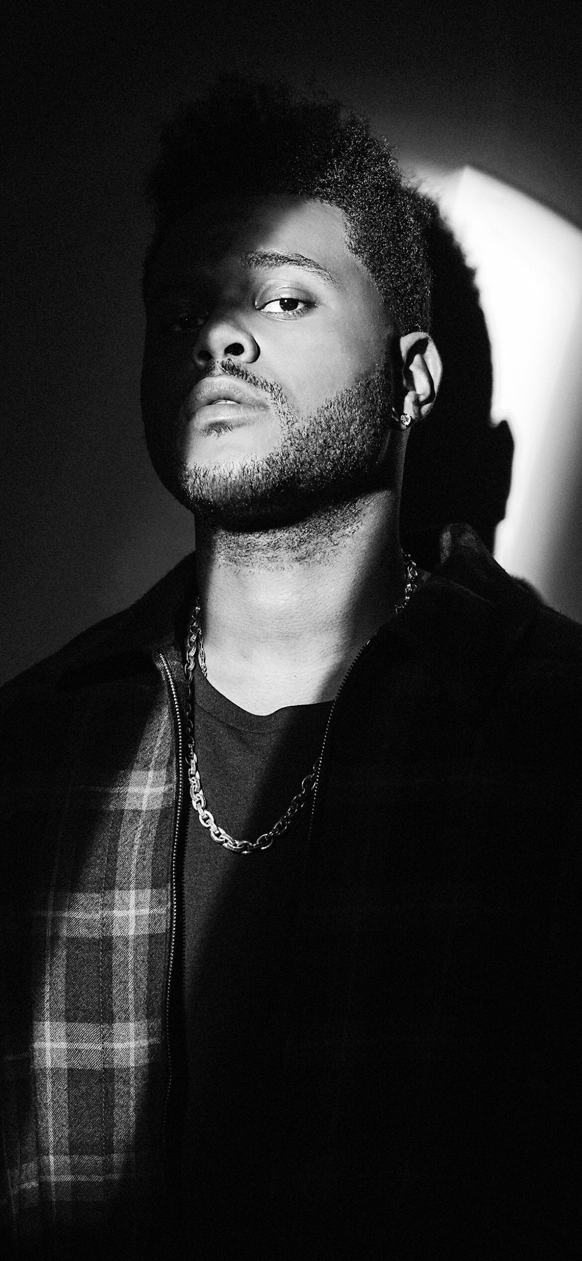The Weeknd: Canadian singer, Abel Makkonen Tesfaye, Take My Breath. 1170x2540 HD Wallpaper.