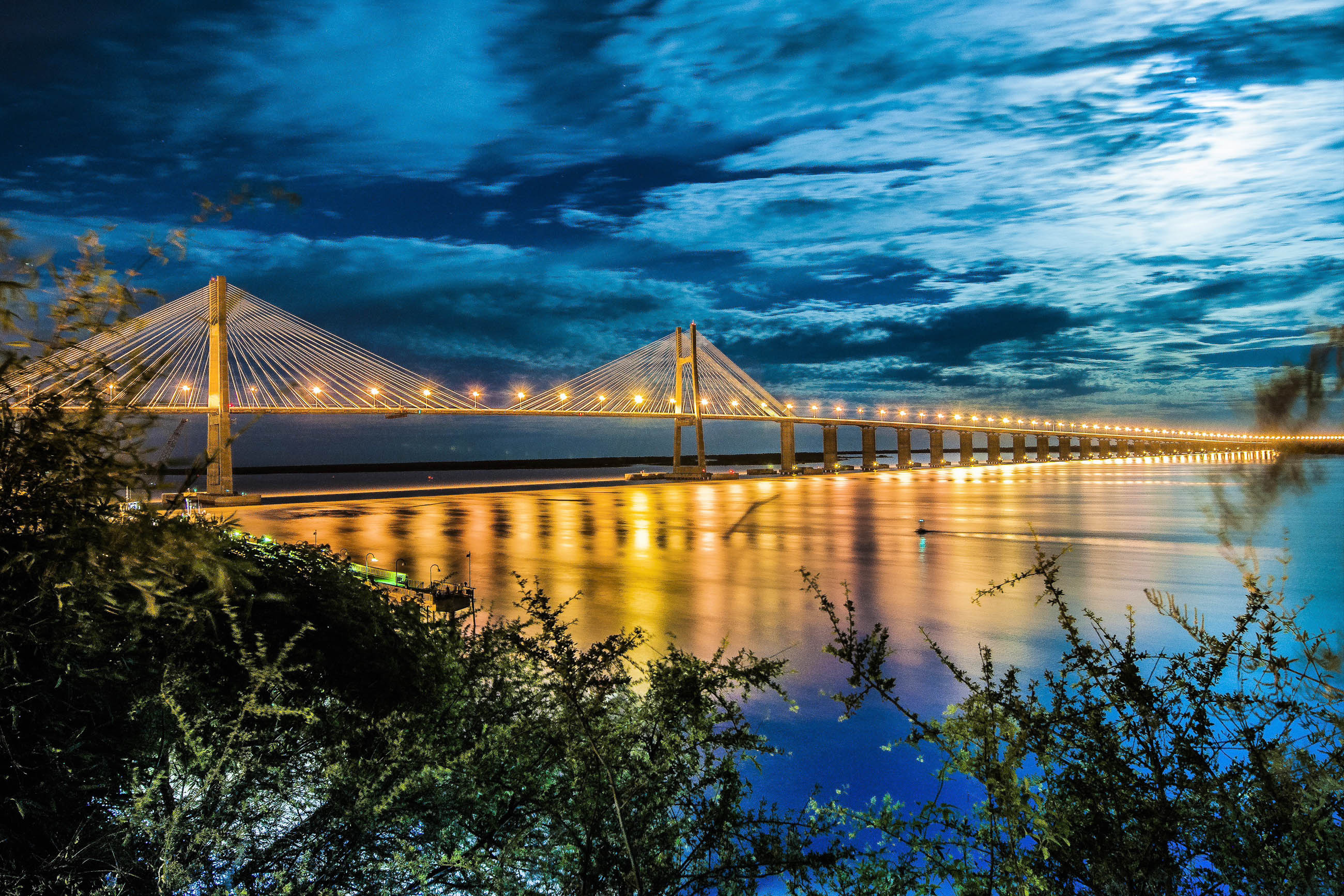 Parana River, Rosario Victoria Bridge, Argentina, Franks Travelbox, 2600x1740 HD Desktop