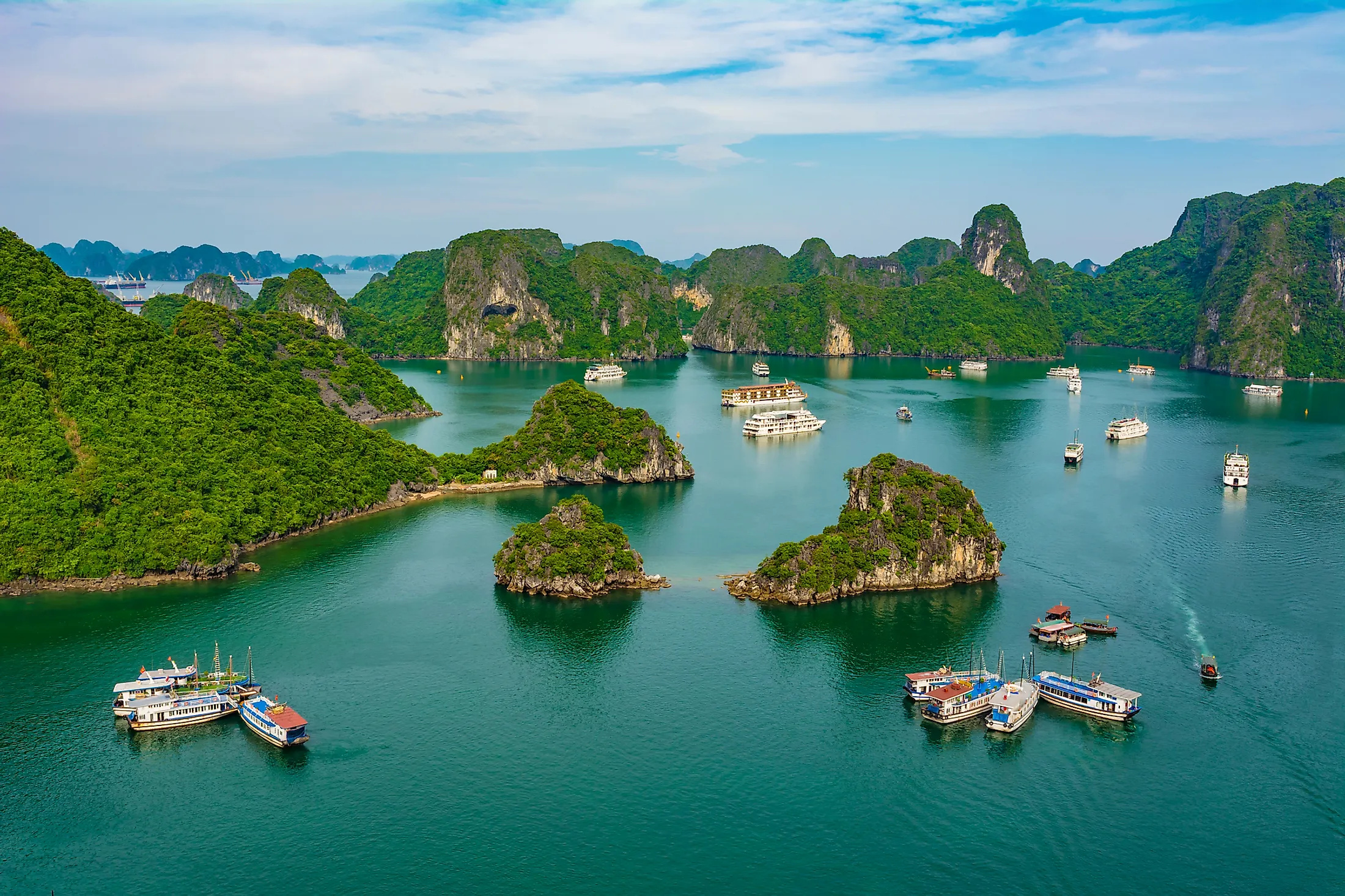 Halong Bay, Vietnam beauty, Mythical charm, Captivating scenery, 2200x1470 HD Desktop