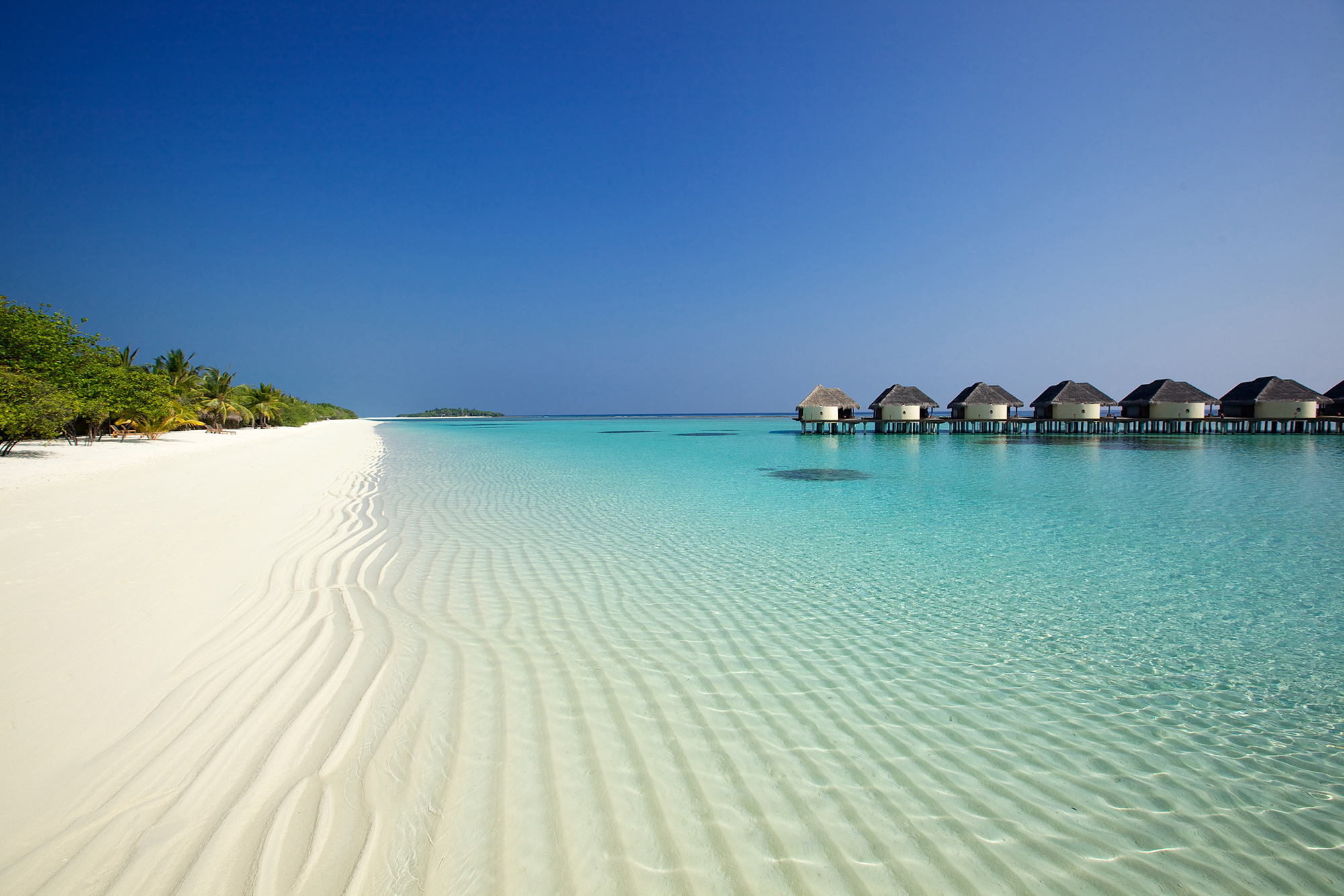 Indian Ocean, Family beach holidays, Adventurous exploration, Bushbaby Travel, 2000x1340 HD Desktop