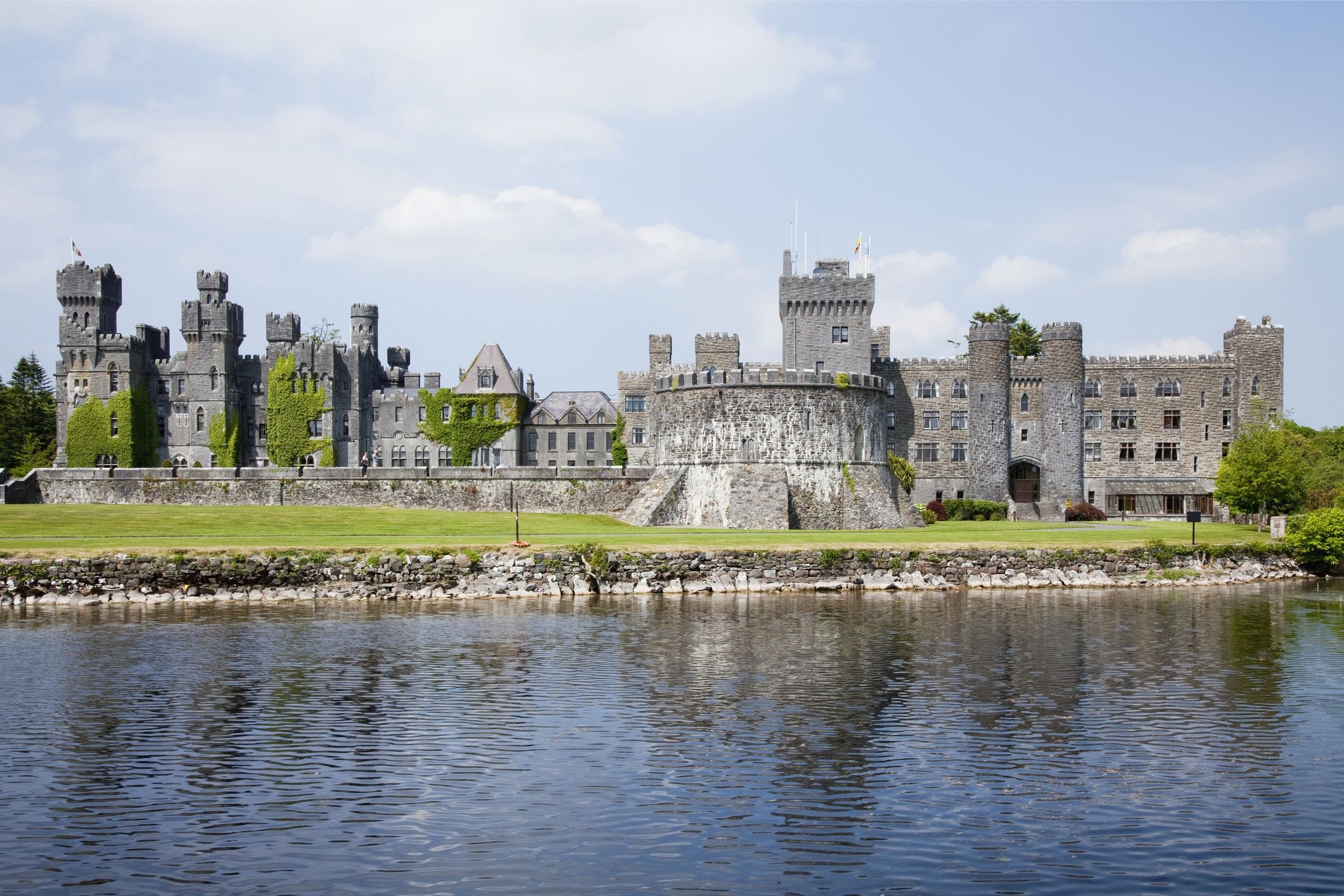 Irish Castle, 13th century castle, World's best hotel, Magical tour, 2130x1420 HD Desktop