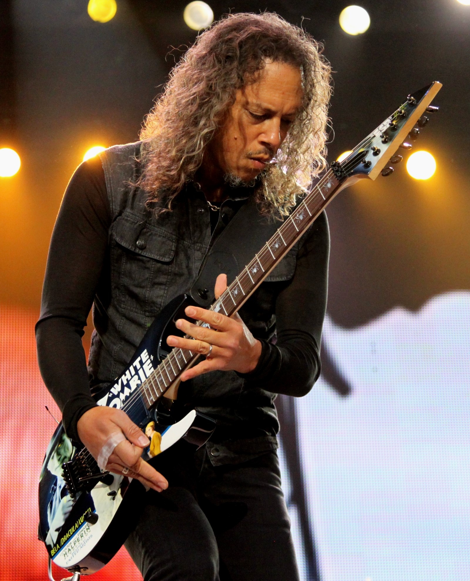 Kirk Hammett, Guitar legend, Metallica member, Iconic riffs, 1600x1980 HD Phone