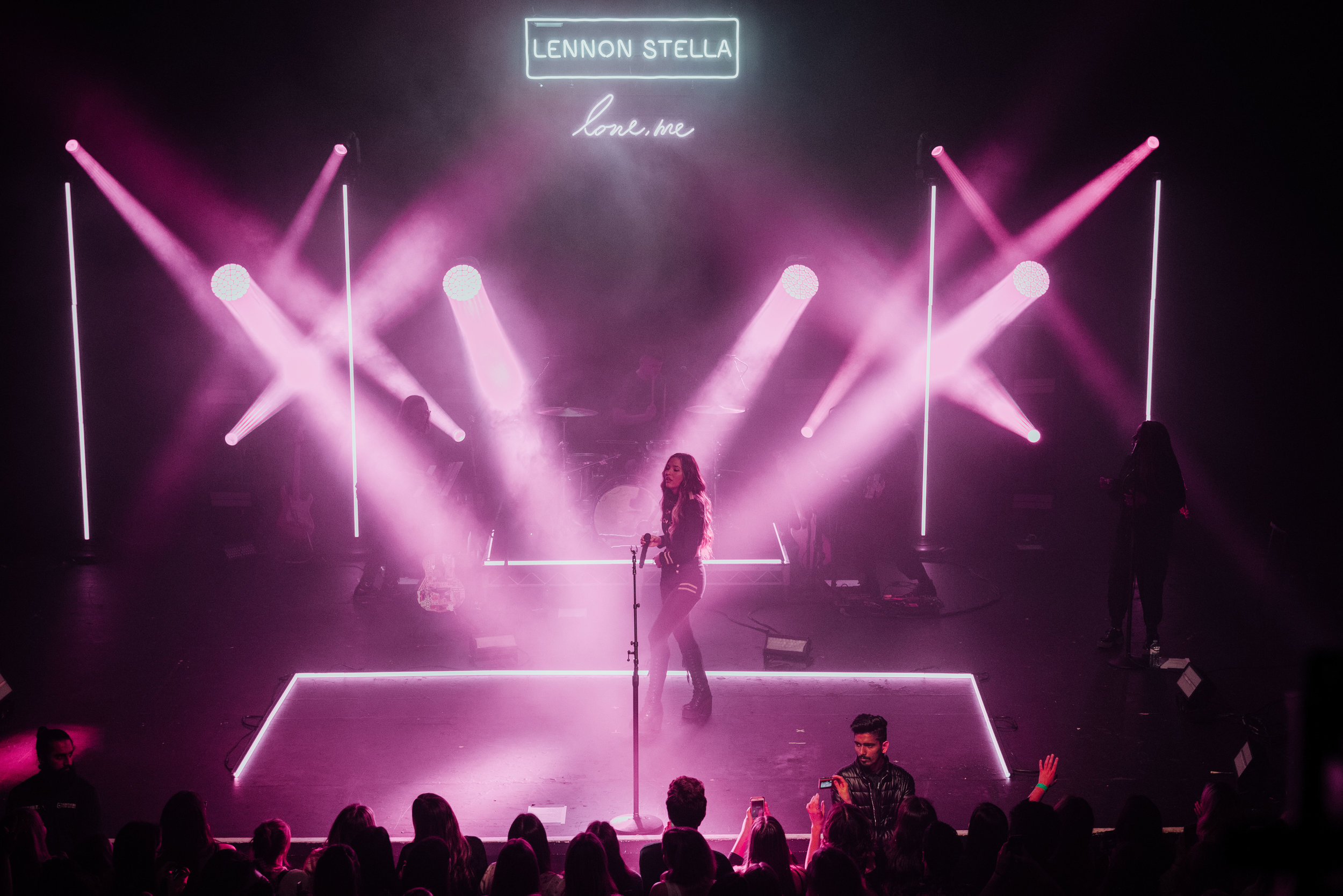 Lennon Stella, April 10 concerts, Unclear magazine feature, 2500x1670 HD Desktop
