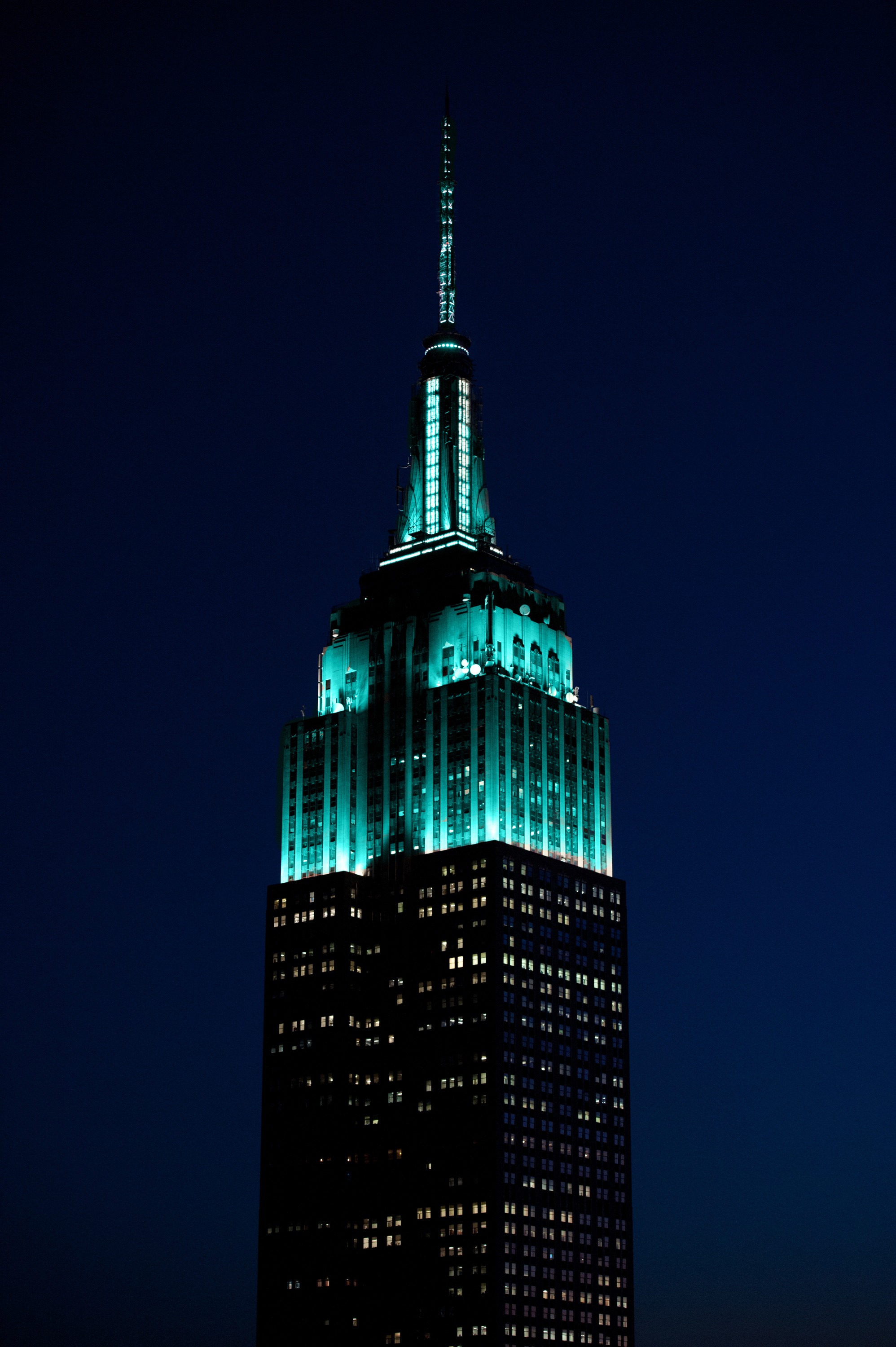 Empire State Building, Romantic lighting, Valentine's Day, Tiffany blue, 2000x3000 HD Phone