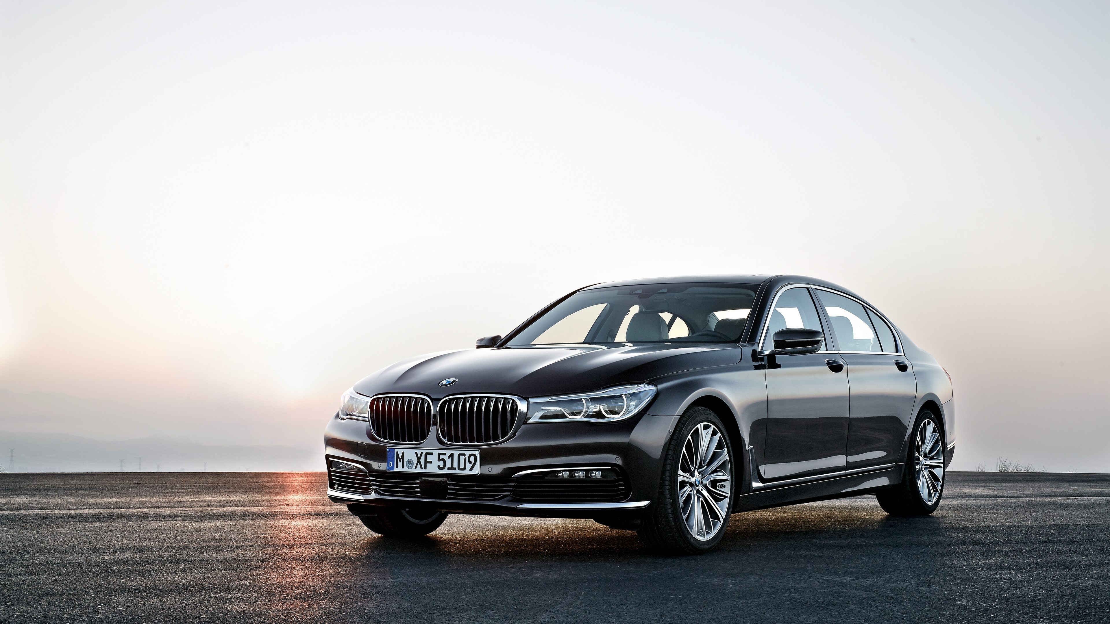 BMW 7 Series, Stylish design, Elegance personified, Luxury car, 3840x2160 4K Desktop