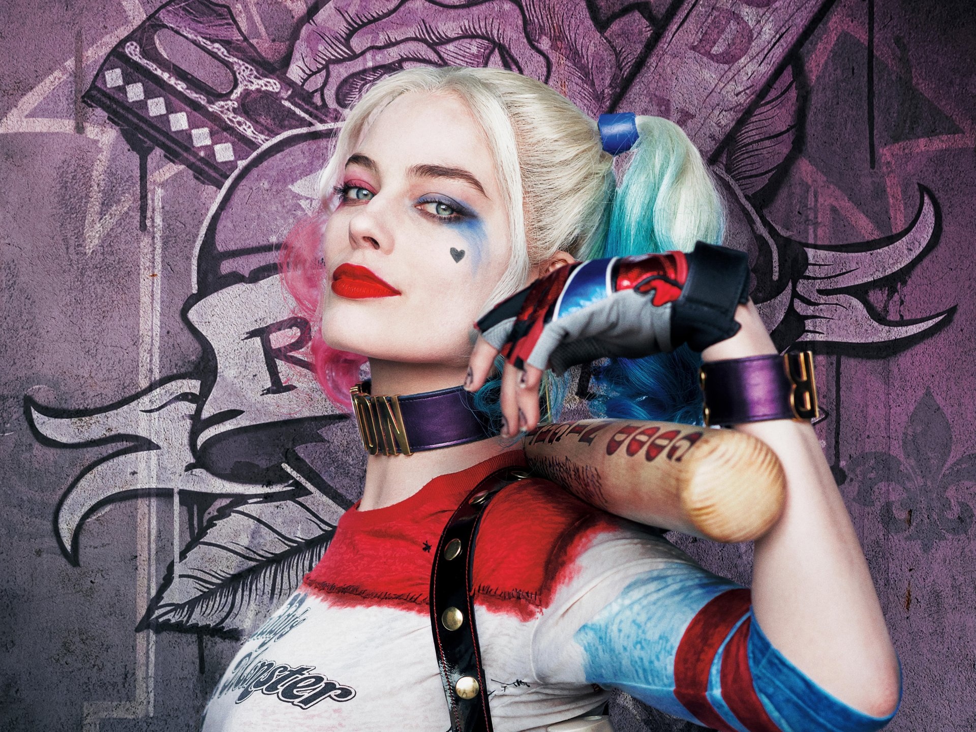 Margot Robbie: Harley Quinn, an infamous DC Comics villain. 1920x1440 HD Background.