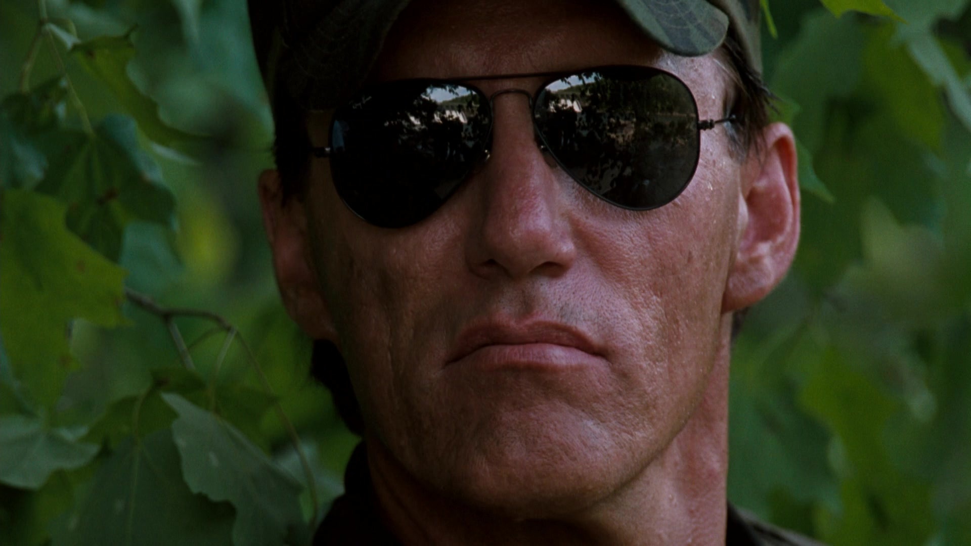 James Woods, Ray Ban sunglasses, Colonel Ned Trent, The Specialist, 1920x1080 Full HD Desktop