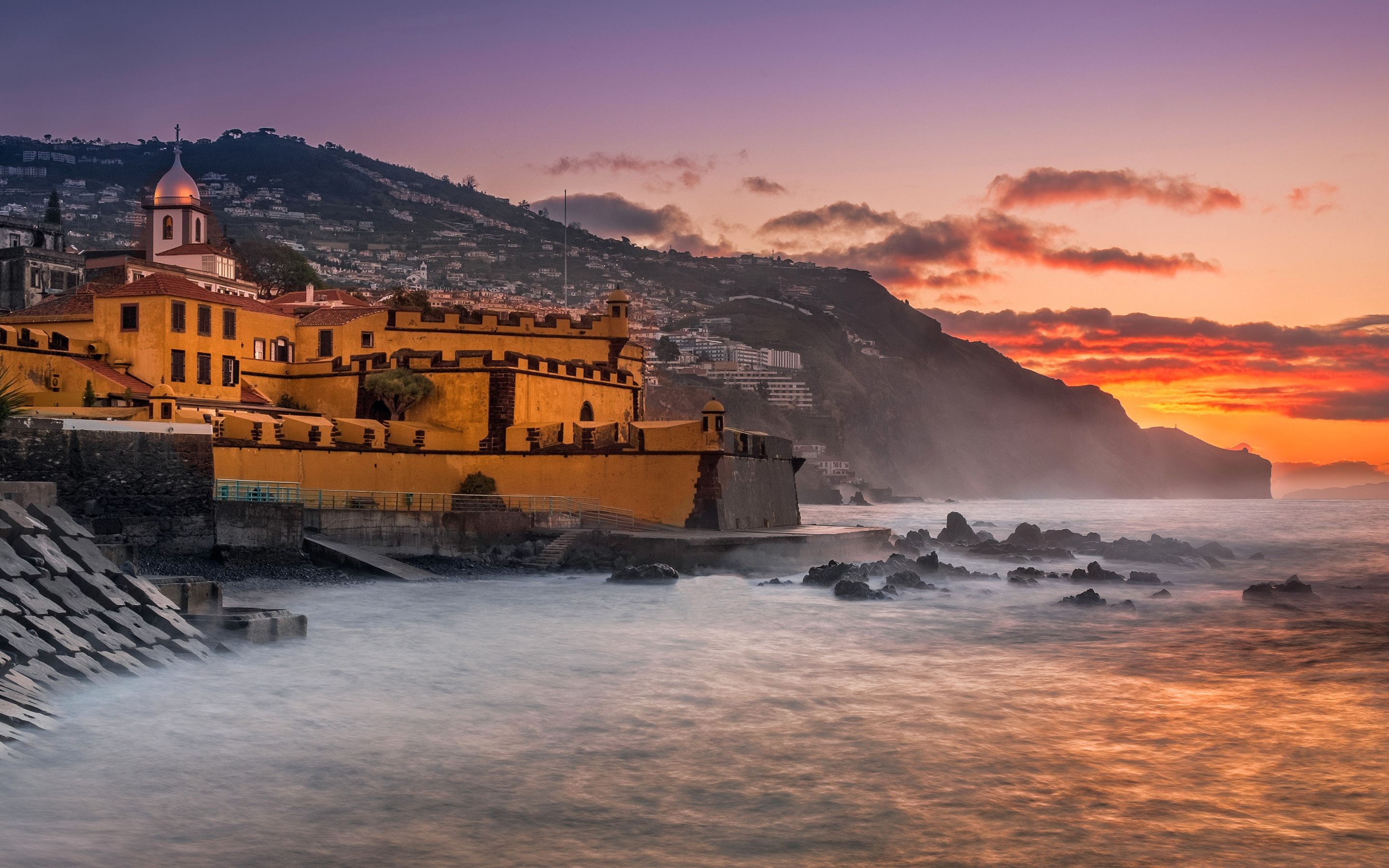 Madeira Travels, Evening sunset, Coastal cityscape, Oceanic allure, 2880x1800 HD Desktop