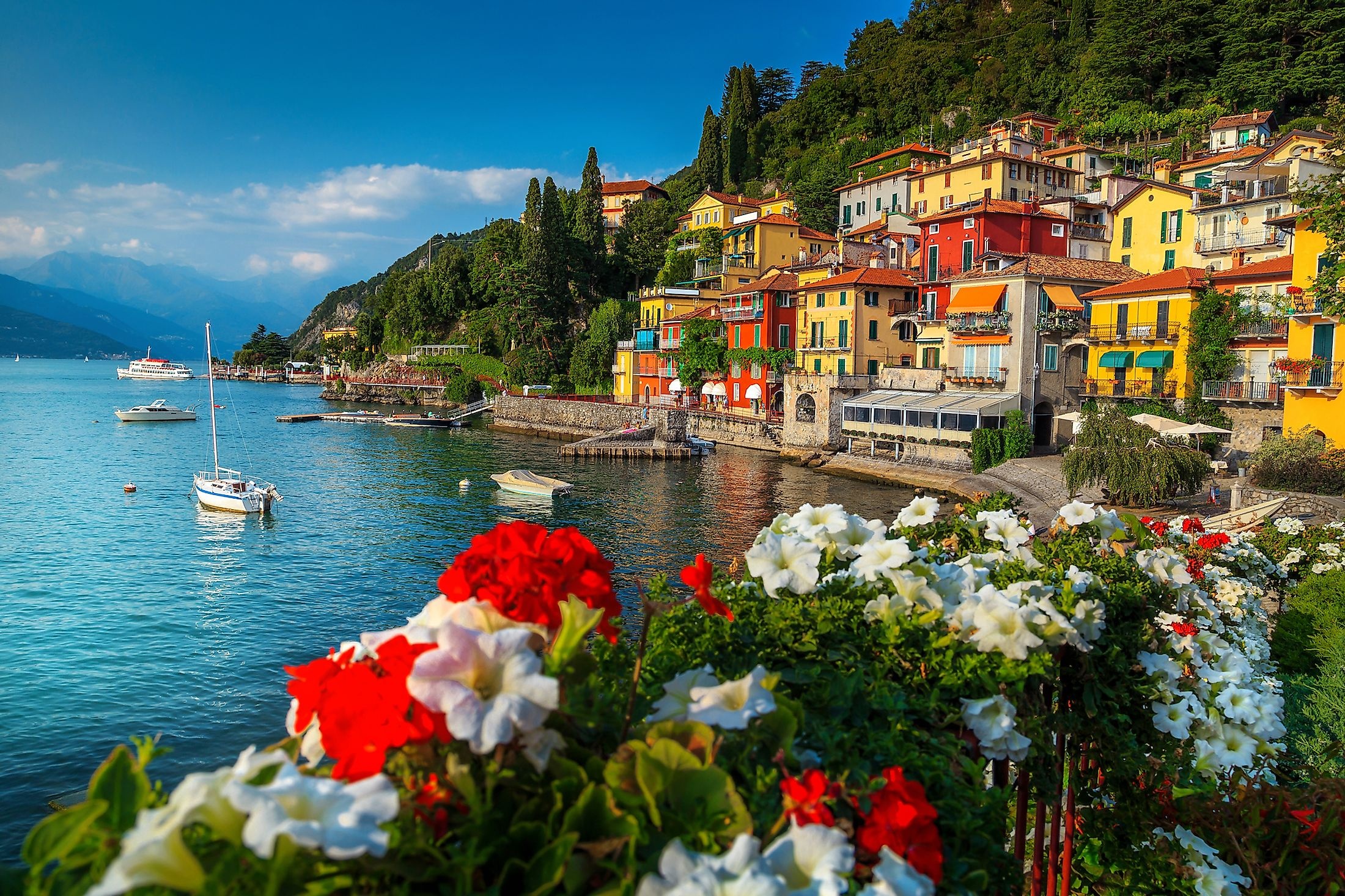 Lake Como, Italy's gem, Worldatlas travel, Italian beauty, 2200x1470 HD Desktop