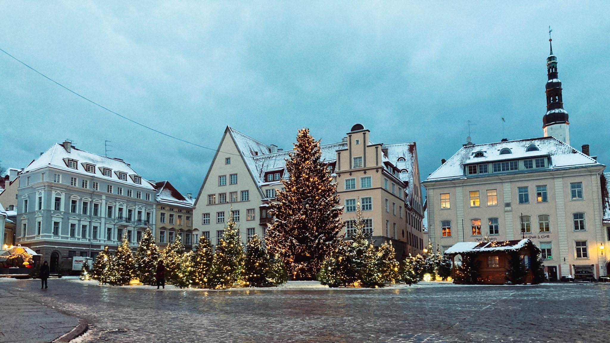 Tallinn (Estonia), Christmas in Estonia, Traditions and beliefs, Northern Vox, 2050x1160 HD Desktop