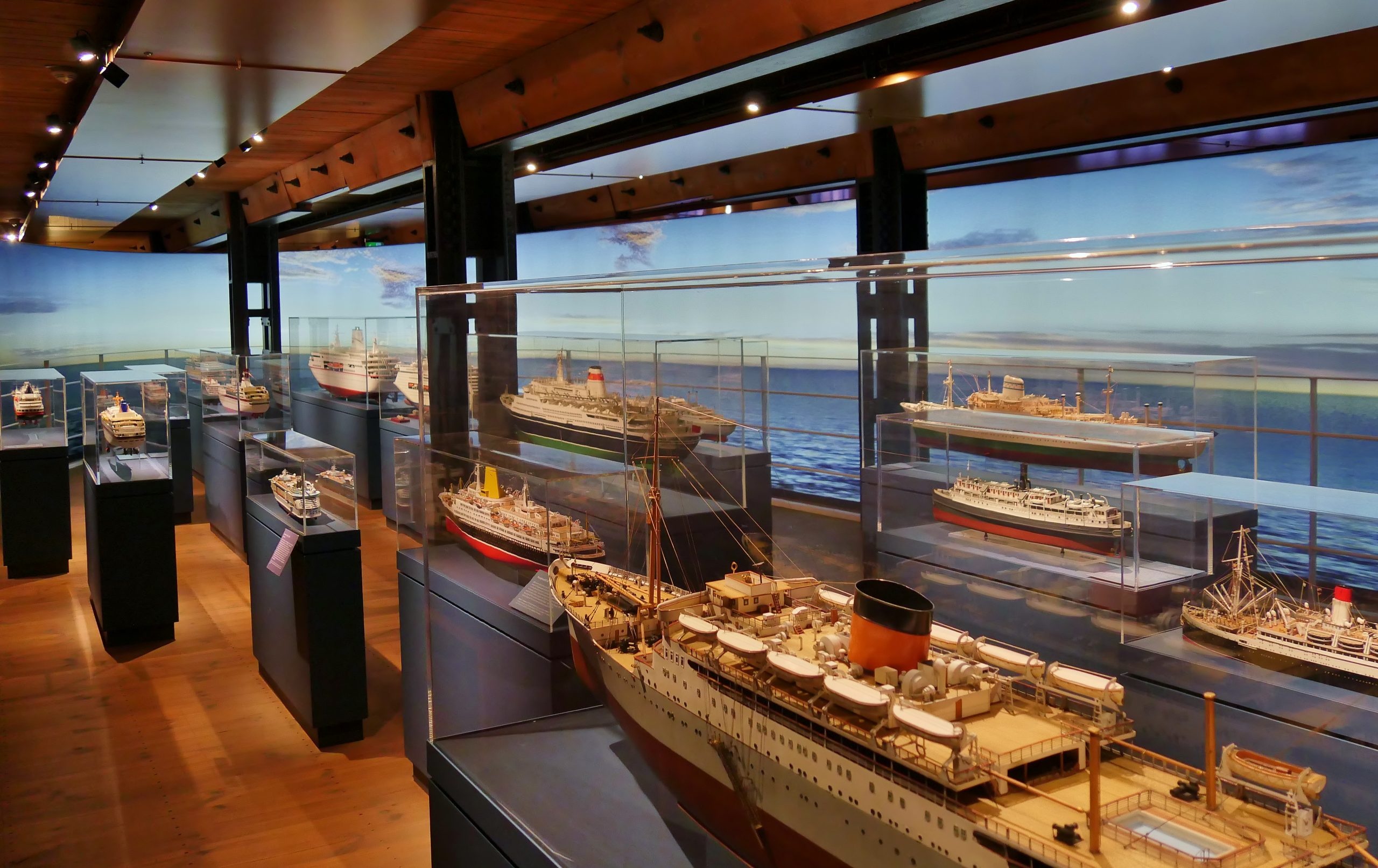Maritimes Museum Hamburg, Ausstellungsrundgang, Maritime heritage, Museum experience, 2560x1620 HD Desktop