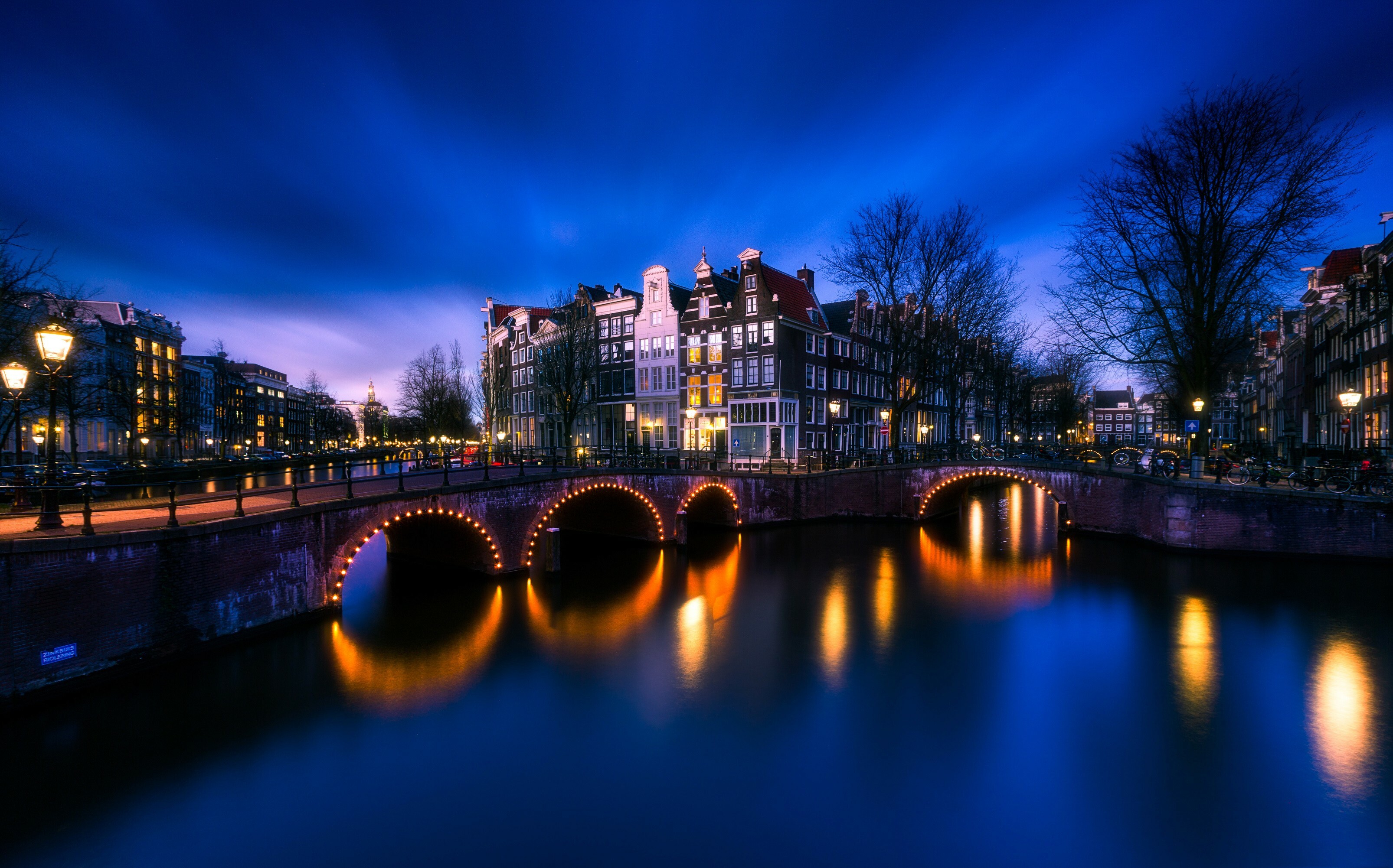 Amsterdam: Netherlands’ capital, known for its artistic heritage, elaborate canal system. 3220x2010 HD Background.
