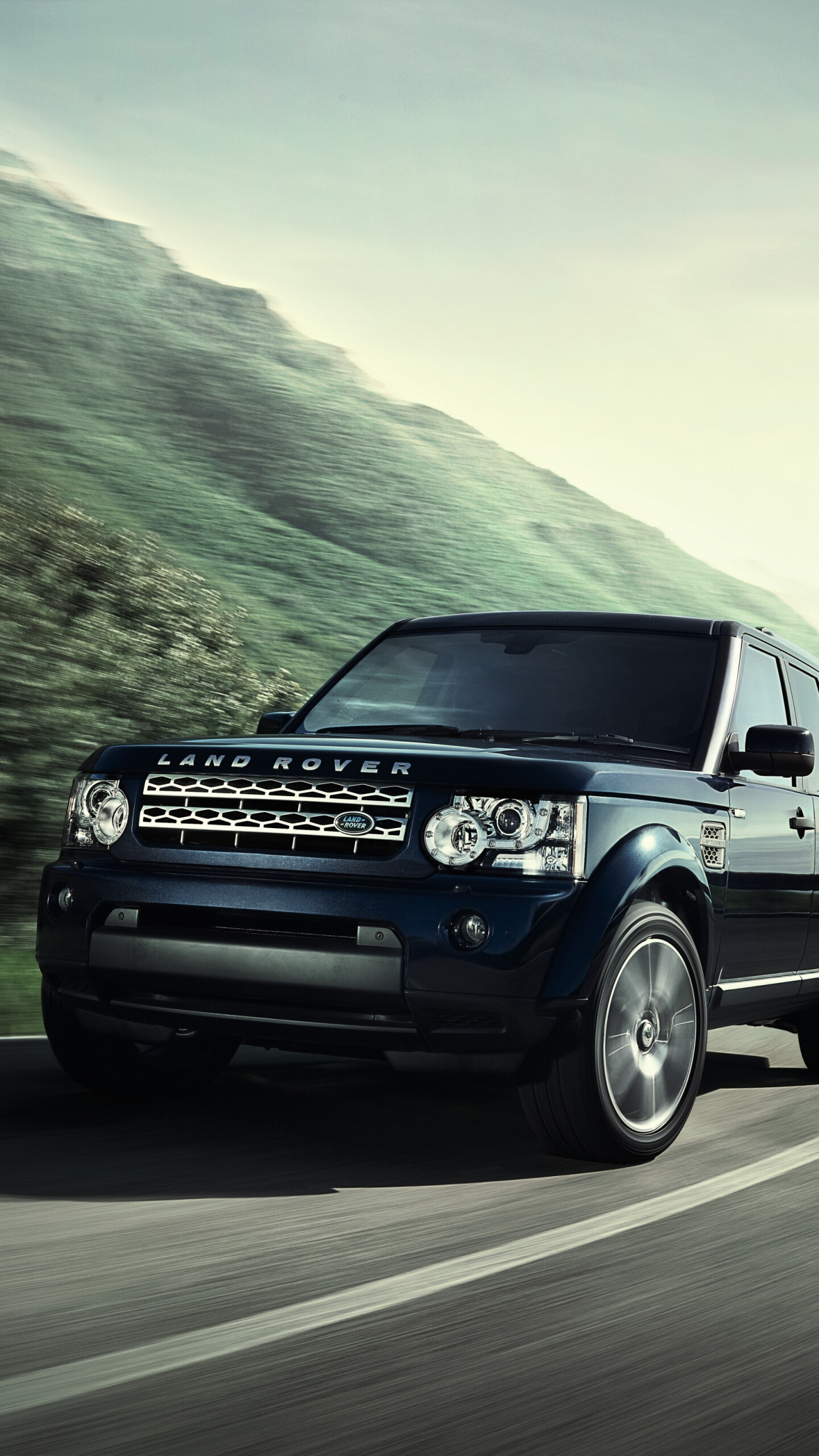 Land Rover: Model Discovery was introduced in 1989, Automotive brand. 1440x2560 HD Wallpaper.