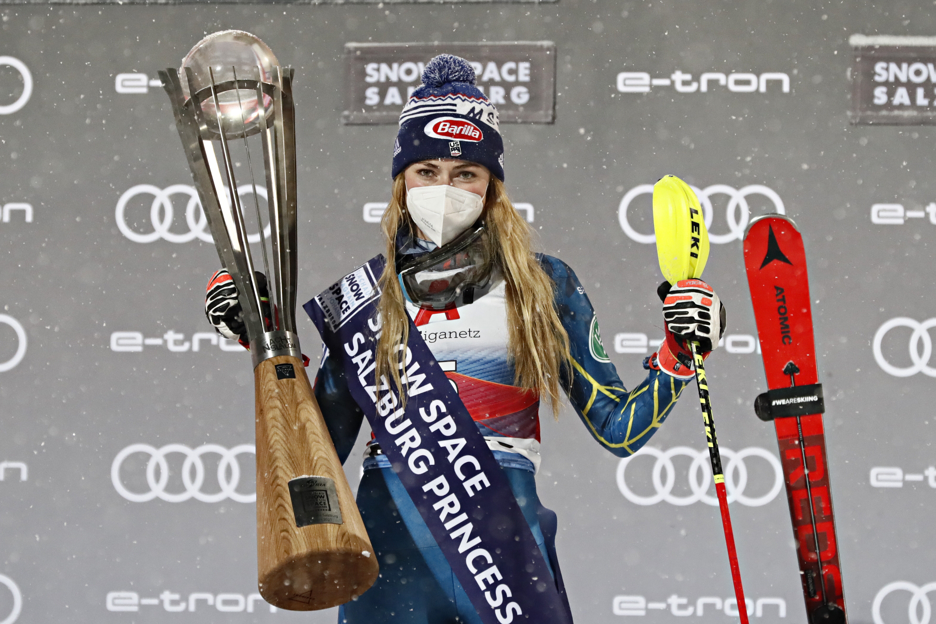 Mikaela Shiffrin, Night slalom triumph, Top performance, Alpine skiing excellence, 3170x2120 HD Desktop