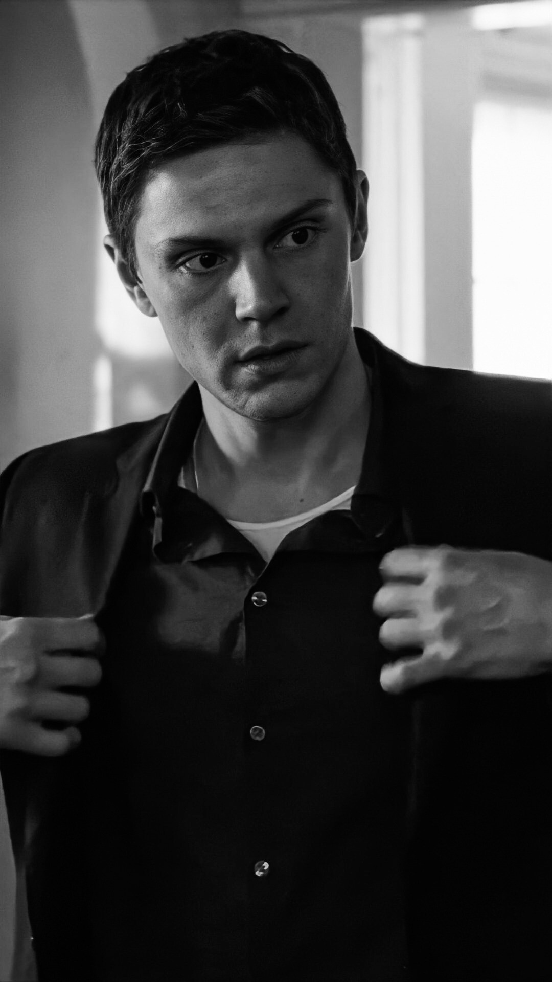 Mare of Easttown: Detective Colin Zabel played by Evan Thomas Peters, An American actor. 1080x1920 Full HD Wallpaper.