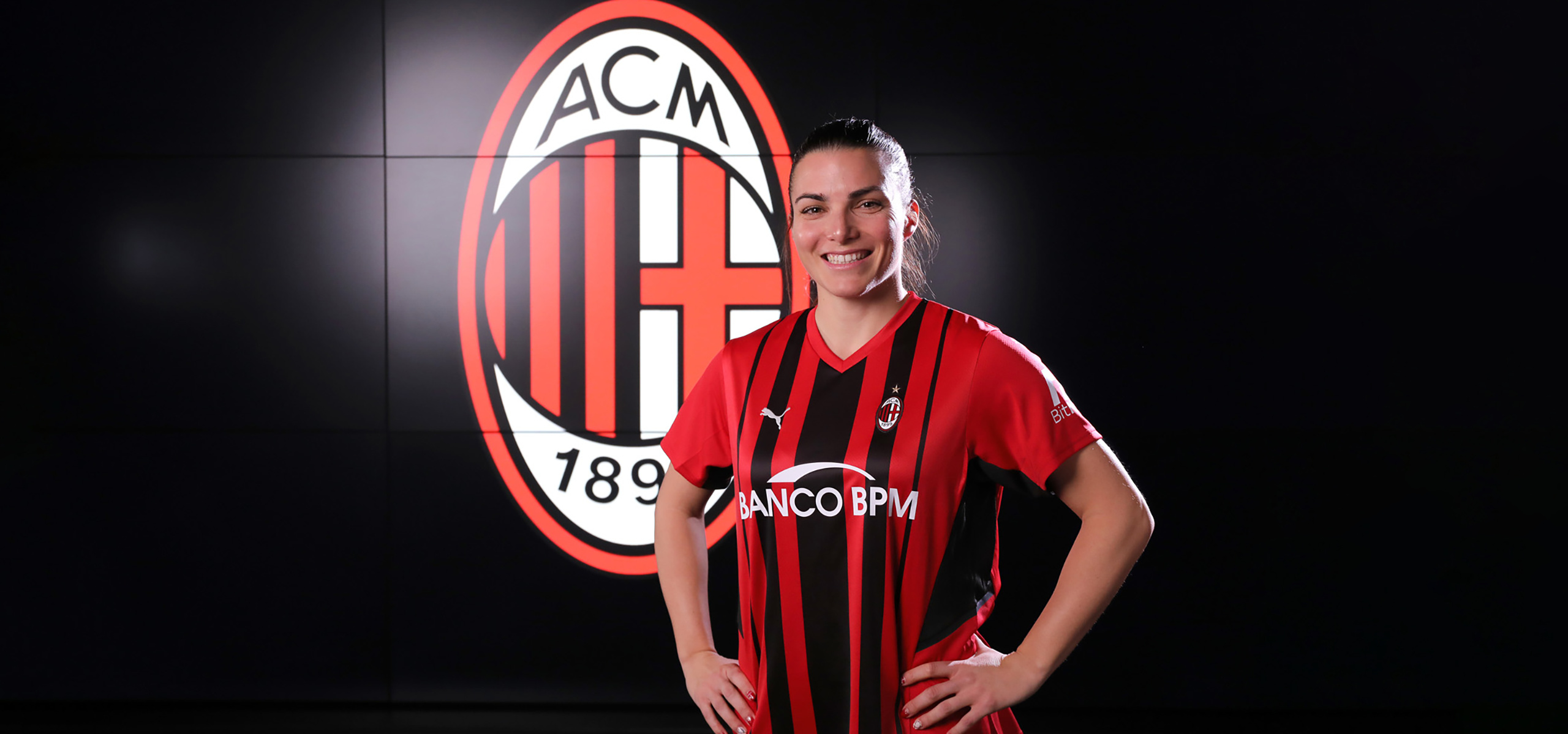 AC Milan, New signing, Women's team, Football talent, 2560x1200 Dual Screen Desktop