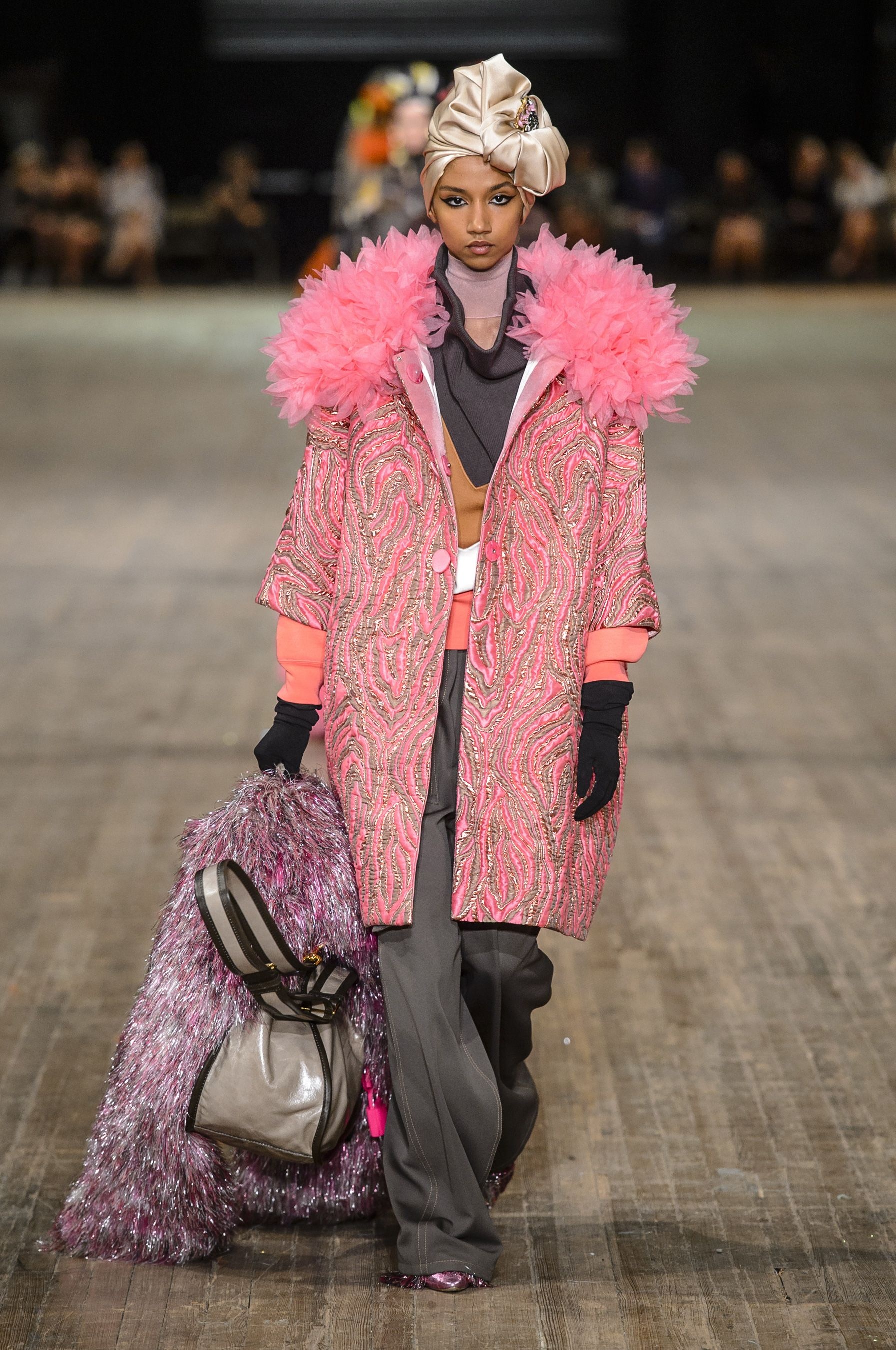 Marc Jacobs, SS18 runway show, Fashion collection, Spring 2018, 1800x2700 HD Handy