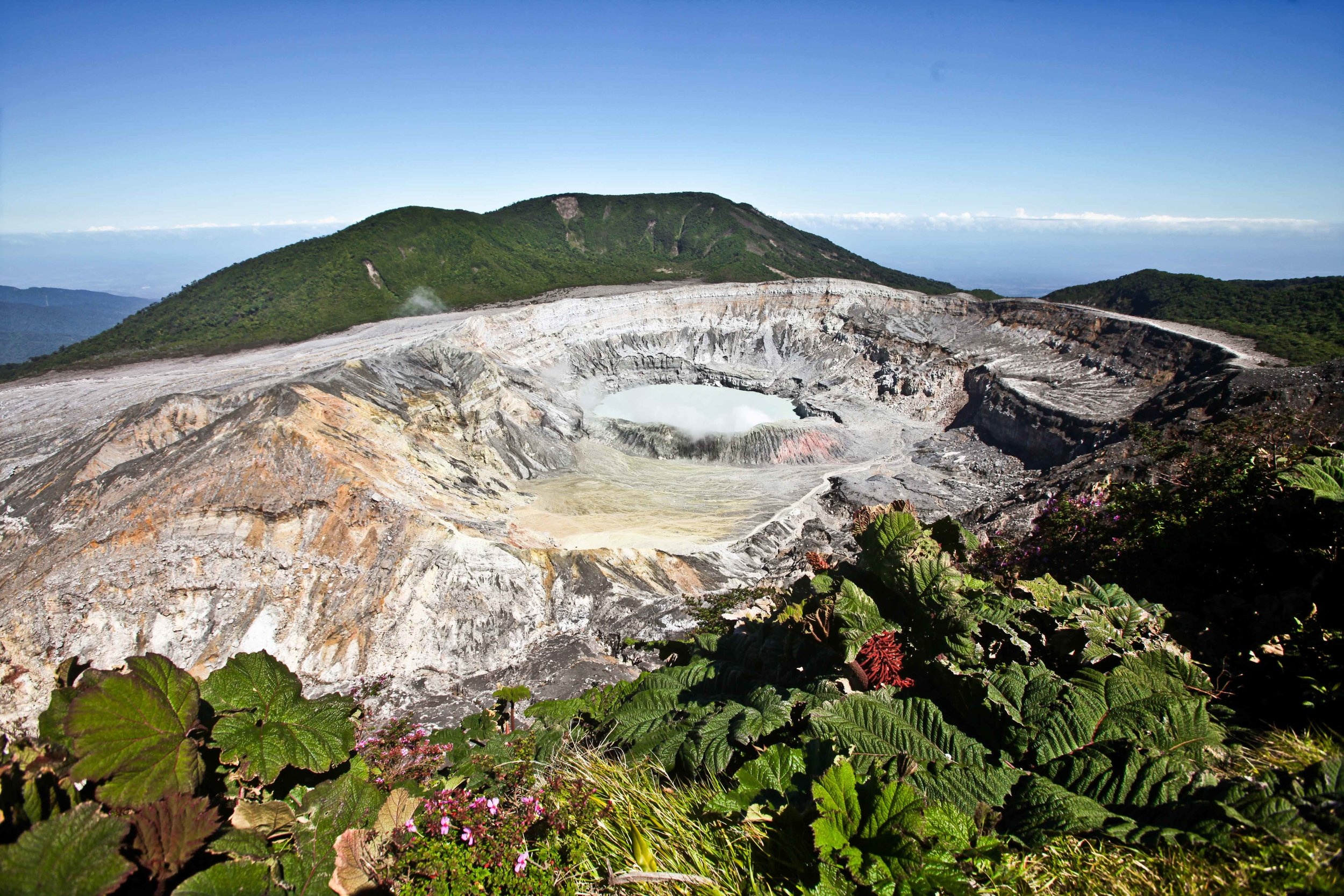 Poas Volcano, Peripheral American, Costa Rica, 2500x1670 HD Desktop