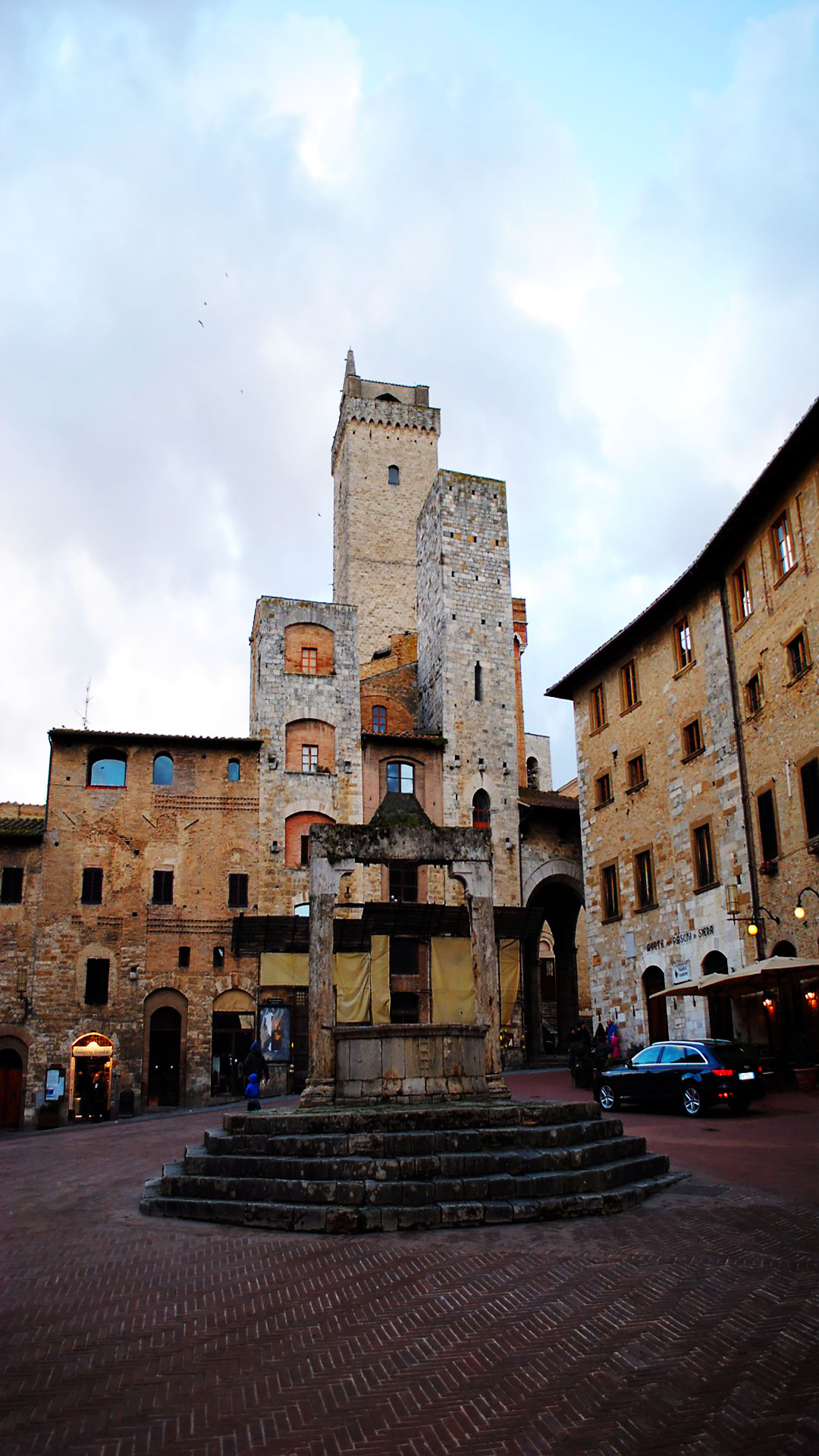 San Gimignano, Medieval Manhattan, Unicorn magic, Travel blog, 1080x1920 Full HD Phone