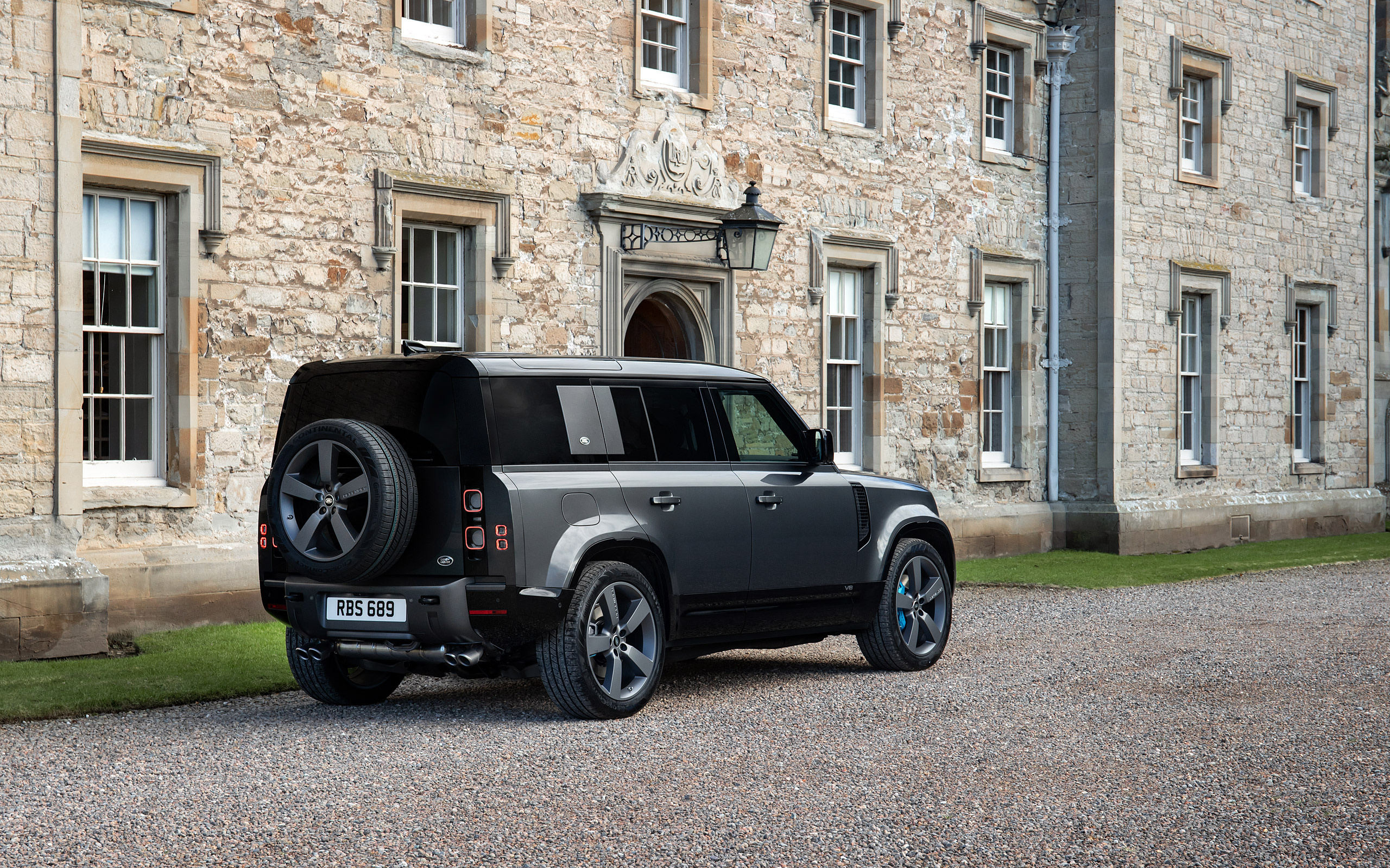 Land Rover Defender, 2022 model, Rear view exterior, New gray SUV, 2560x1600 HD Desktop