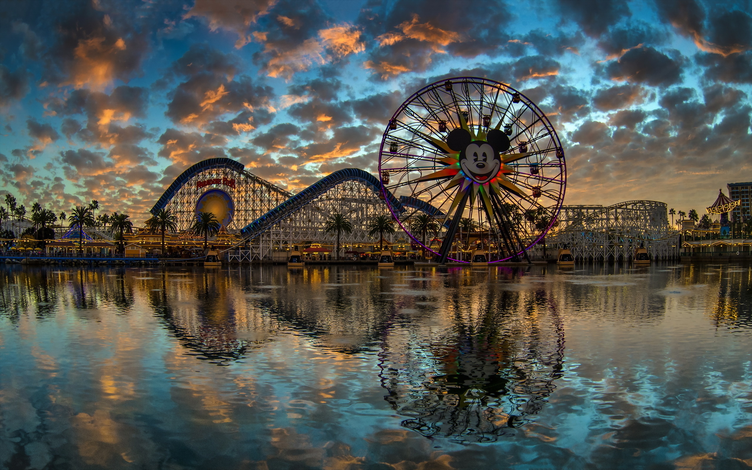 Paradise Pier, Disney California Adventure, 2560x1600 HD Desktop