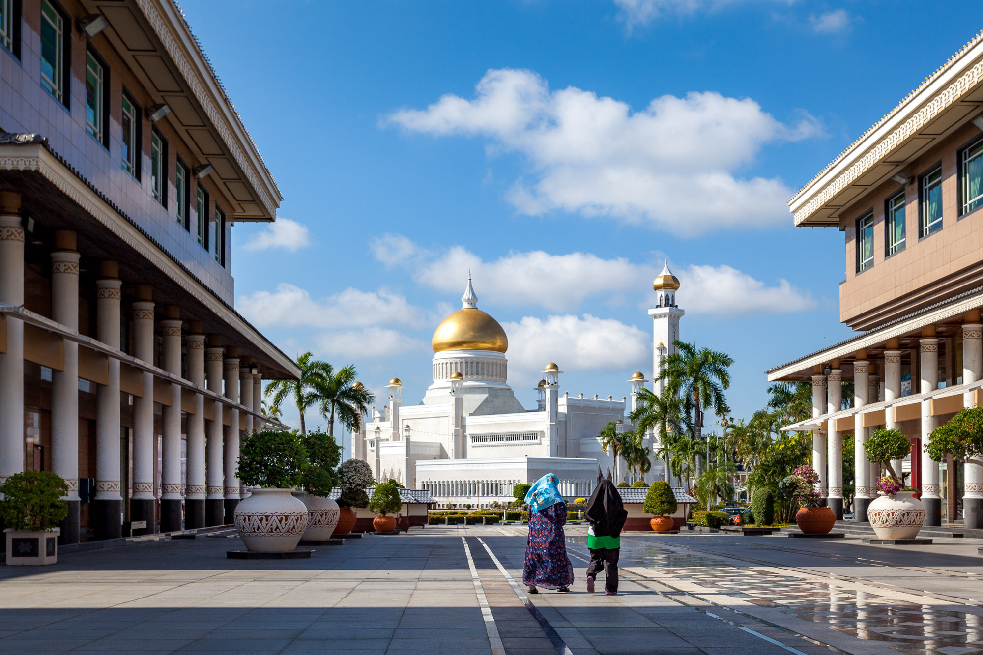 Brunei, Capital city, Boring destination, Travel, 2000x1340 HD Desktop
