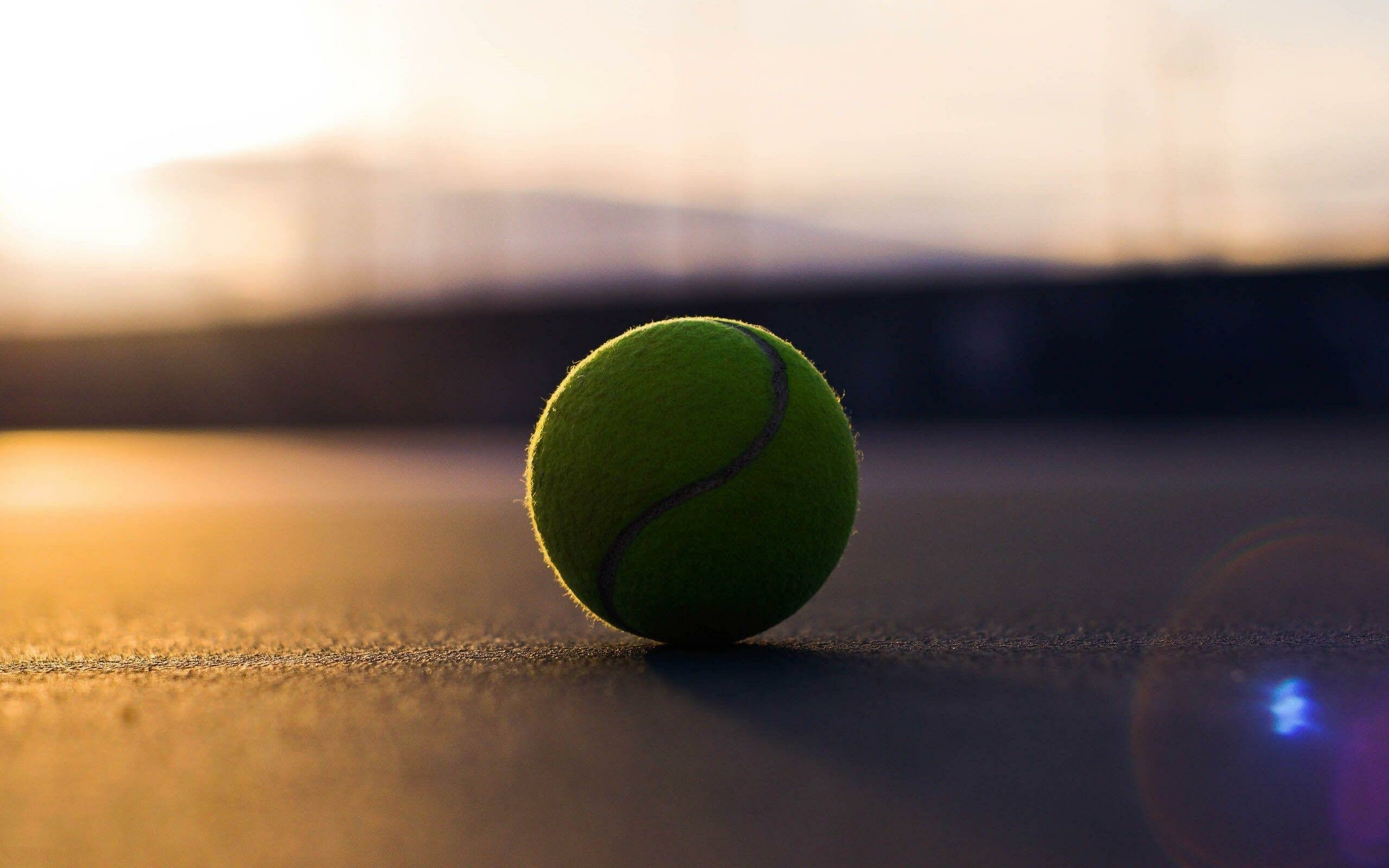 Tennisball-Nahaufnahmen, Fierce Competition, Tennisausrstung, Kraft-Smashes, 2560x1600 HD Desktop