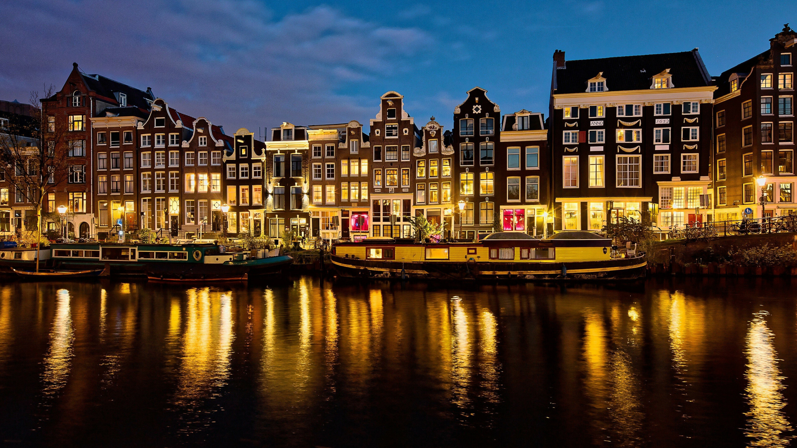Netherlands: Holland, A nation in Western Europe, Twelve provinces. 2560x1440 HD Wallpaper.