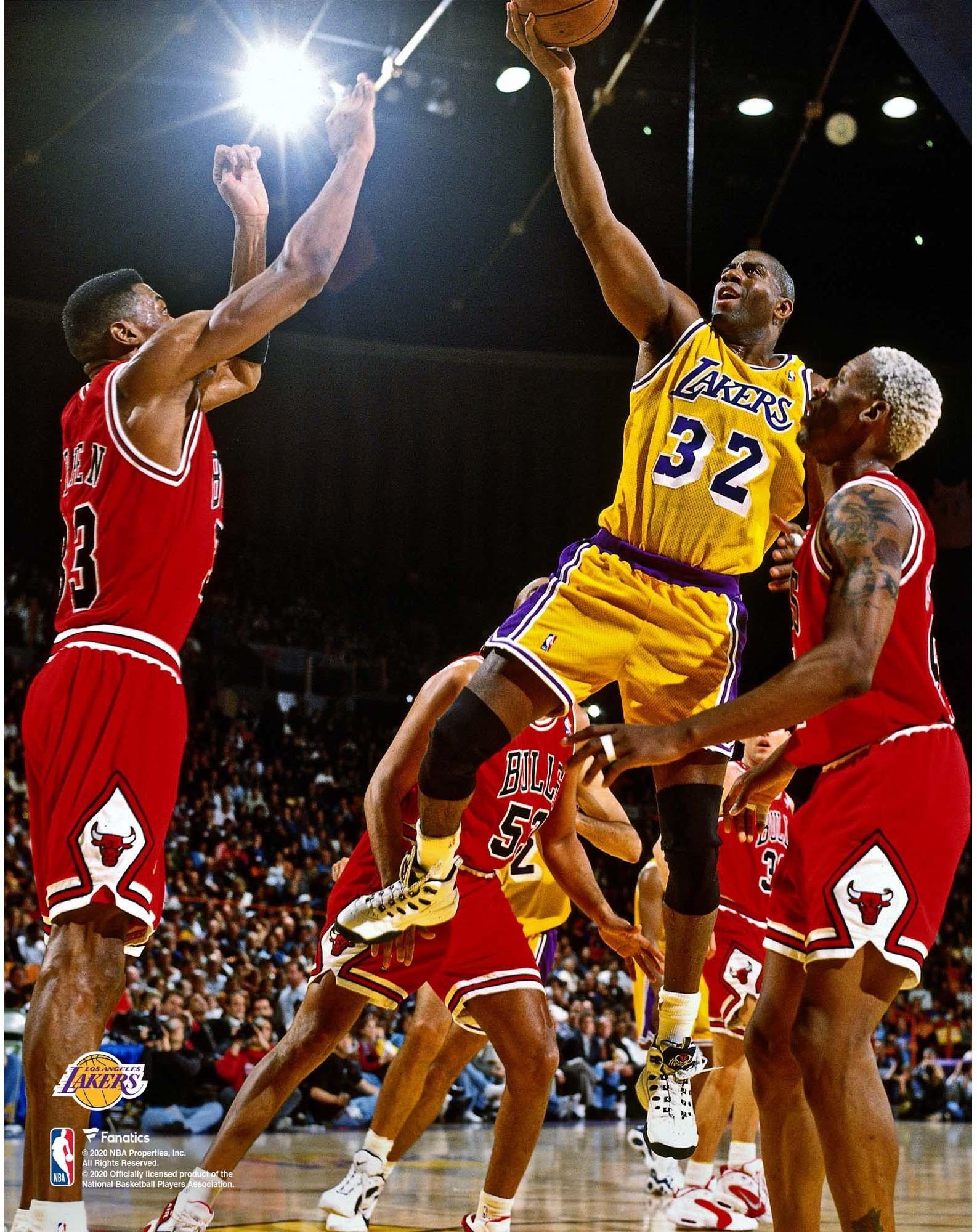 Magic Johnson, Sports, Los Angeles Lakers, Shooting vs Chicago Bulls, 1590x2000 HD Phone