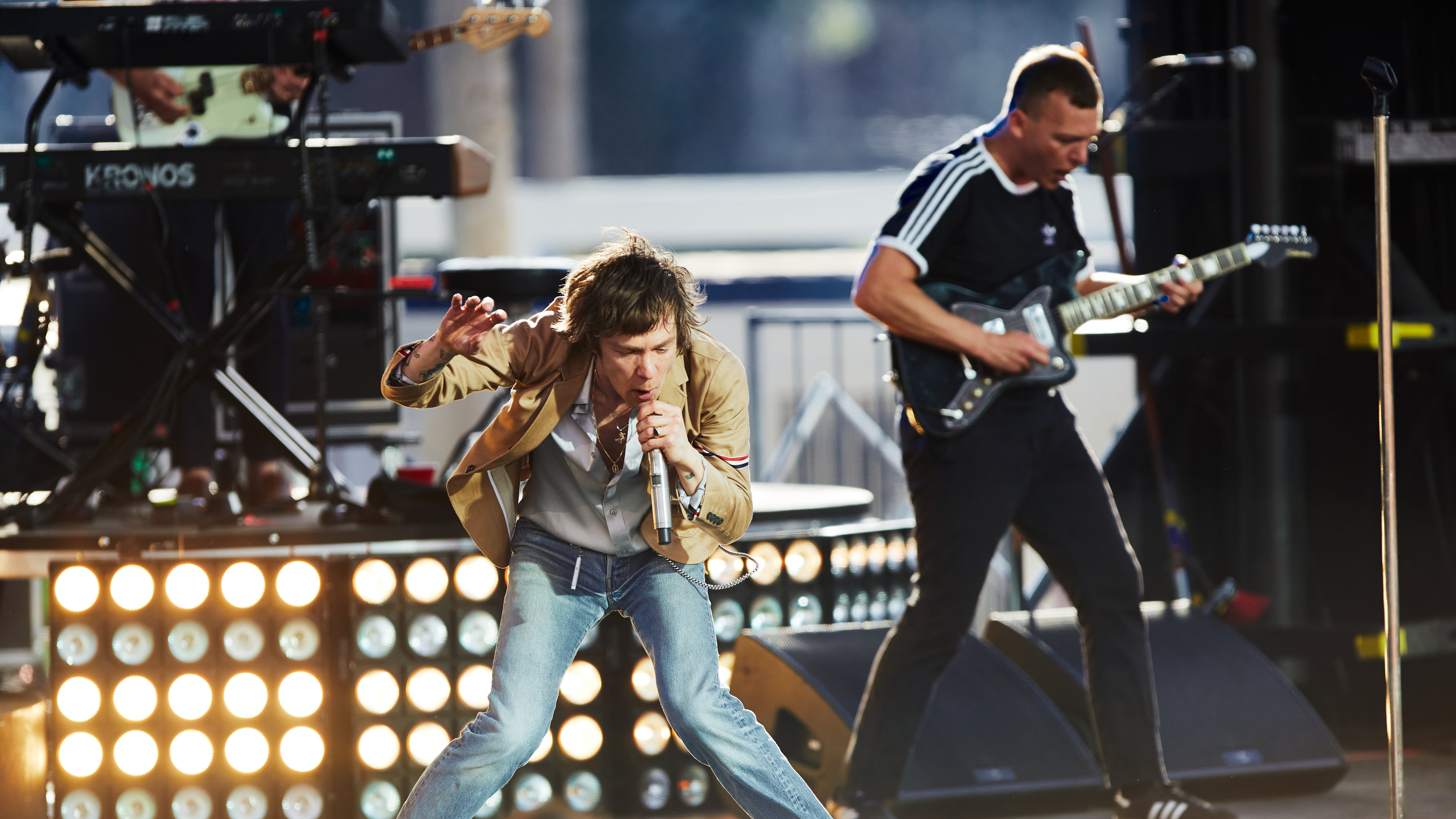 Cage The Elephant, Band, Suspended between rowdiness, 3000x1690 HD Desktop