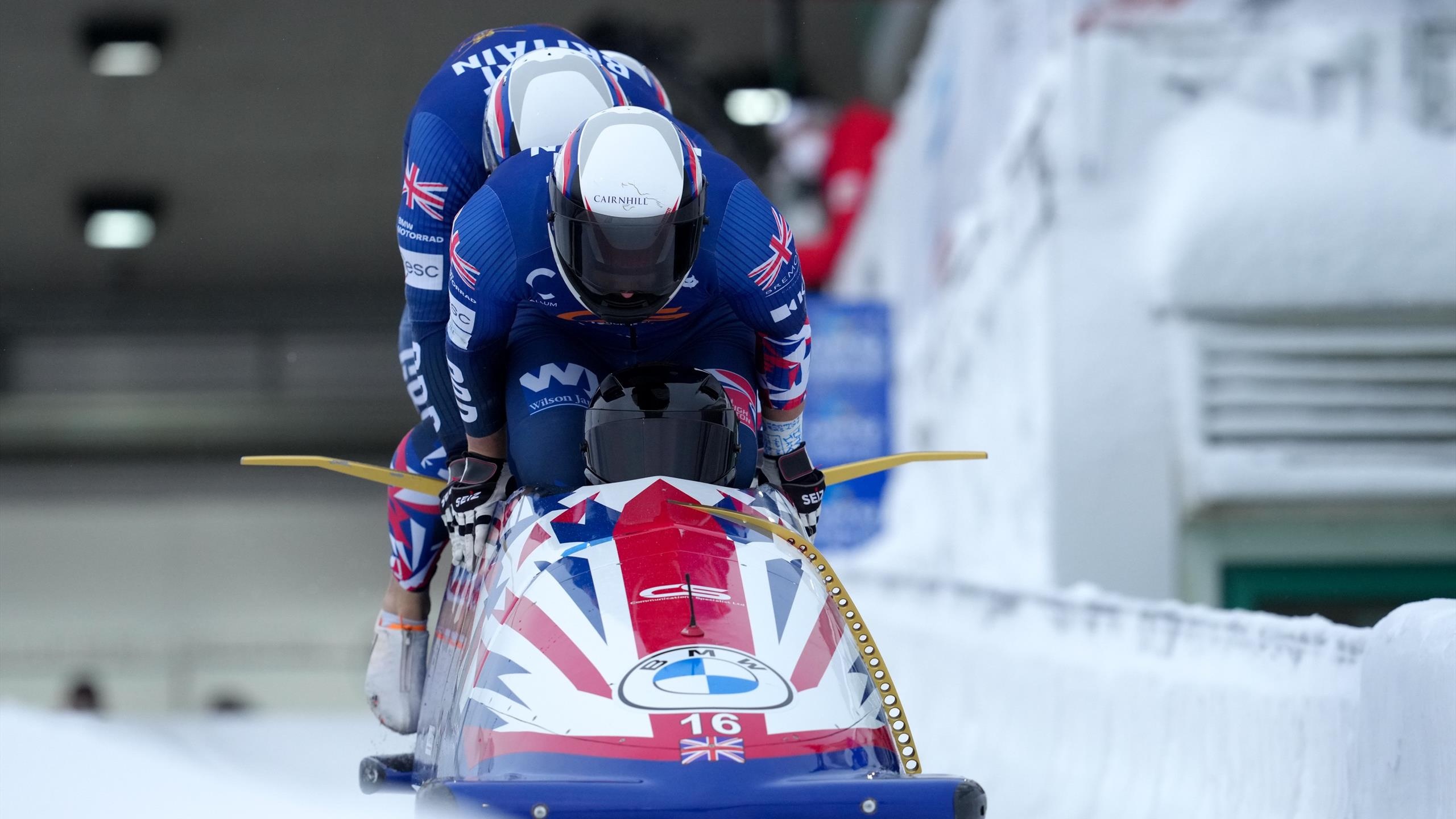 Sledding: Bobsleigh, Luge and Skeleton, GB Winter Sport Team, Cairnhill Mountains. 2560x1440 HD Background.