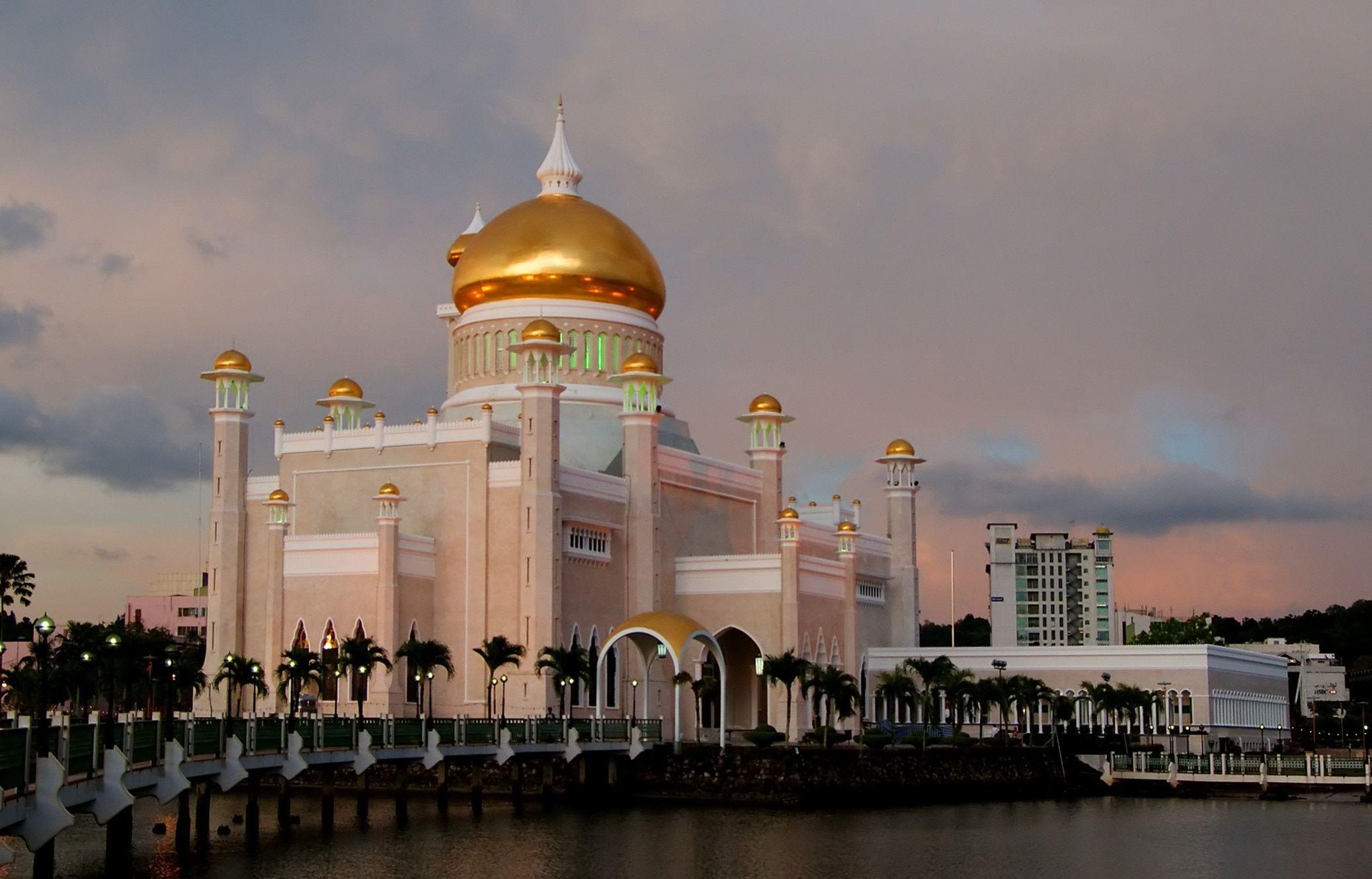 Bandar Seri Begawan, Wallpapers, Cityscapes, Brunei beauty, 2080x1330 HD Desktop