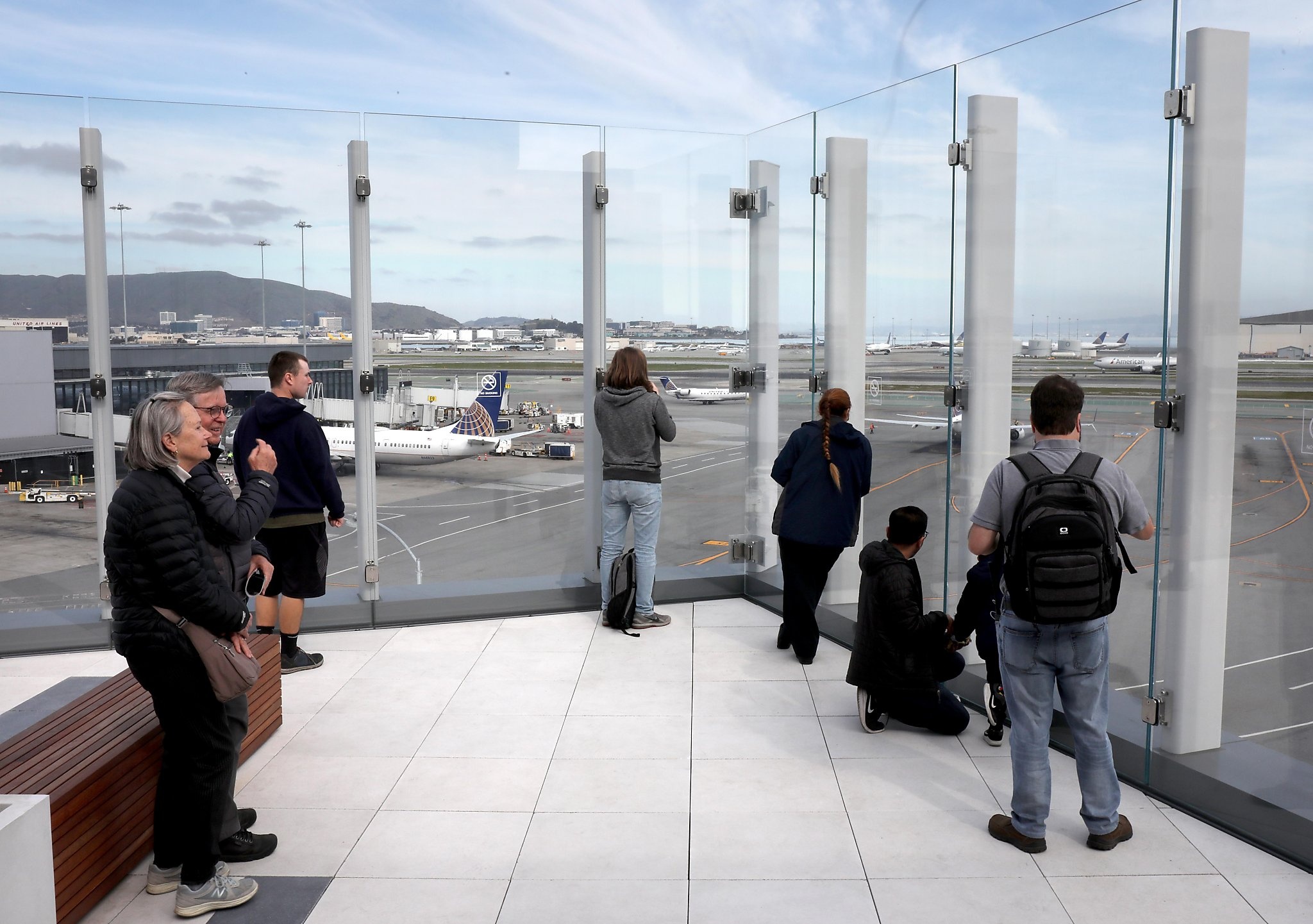 San Francisco International Airport, New observation deck, 2050x1450 HD Desktop