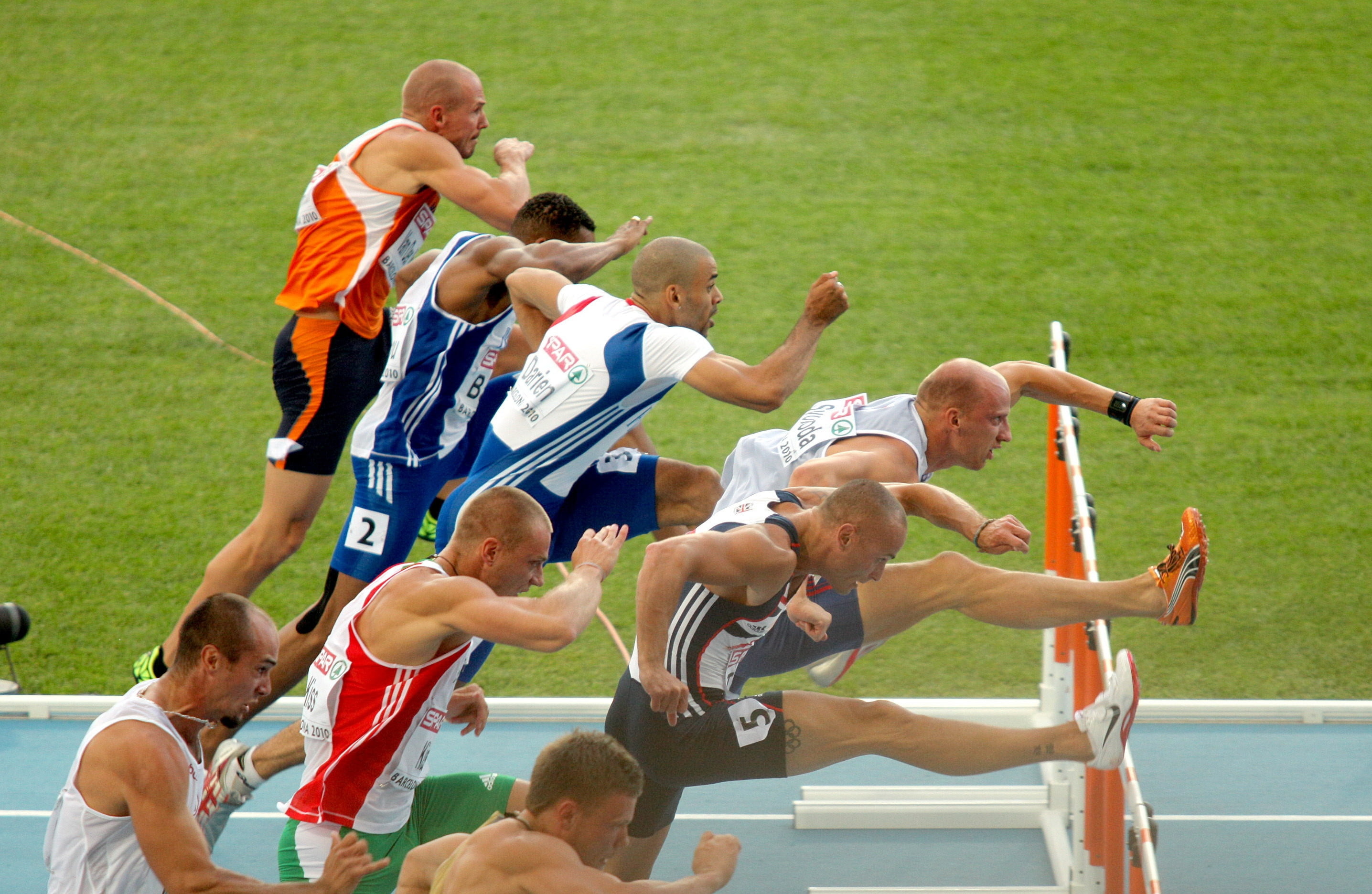 Hurdling: 110 m hurdles, A footrace with a series of hurdles, Short distance running. 2880x1880 HD Background.