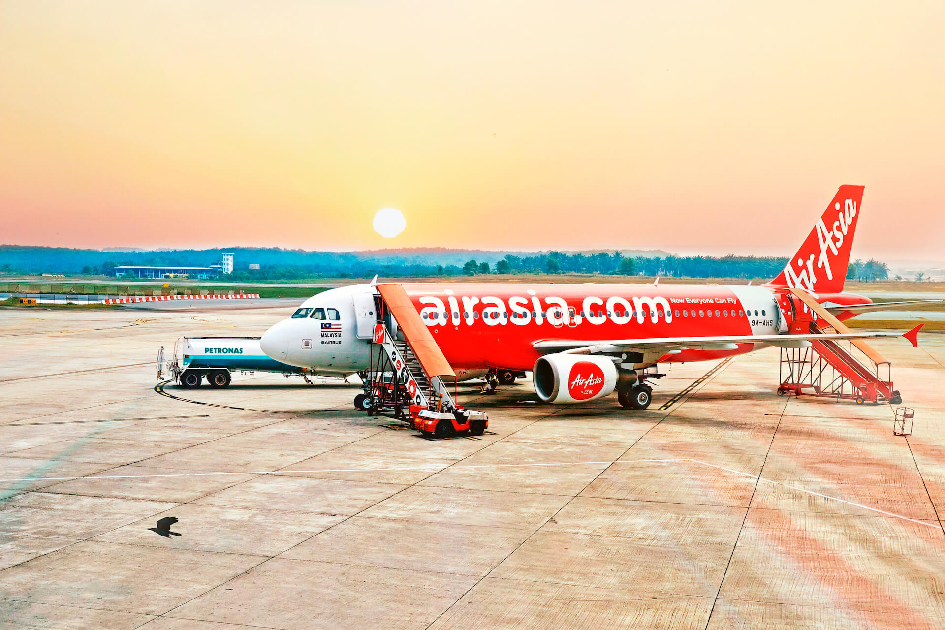 AirAsia experiences, Comfortable travel, In-flight service, Customer reviews, 1920x1280 HD Desktop