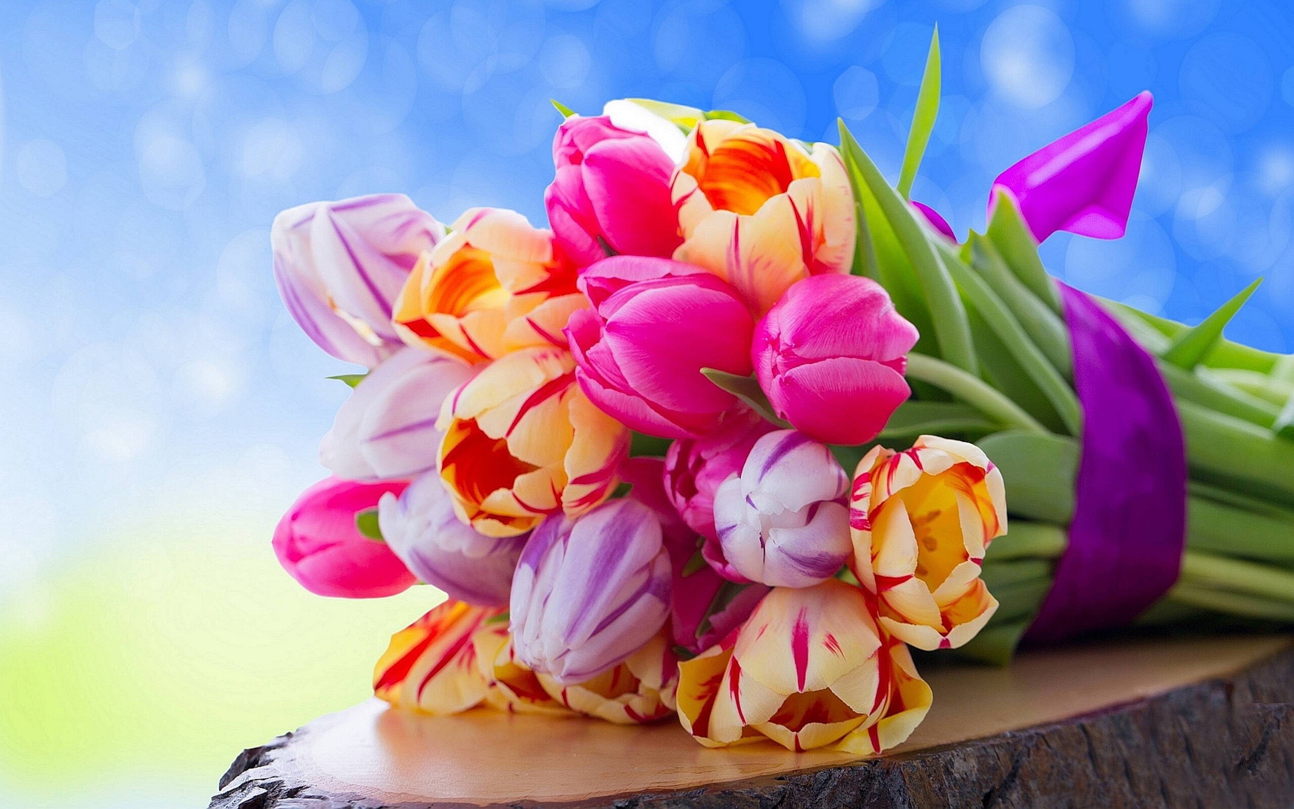 Flower Bouquet: Spring flowers, Bunch of flowers. 2560x1600 HD Wallpaper.