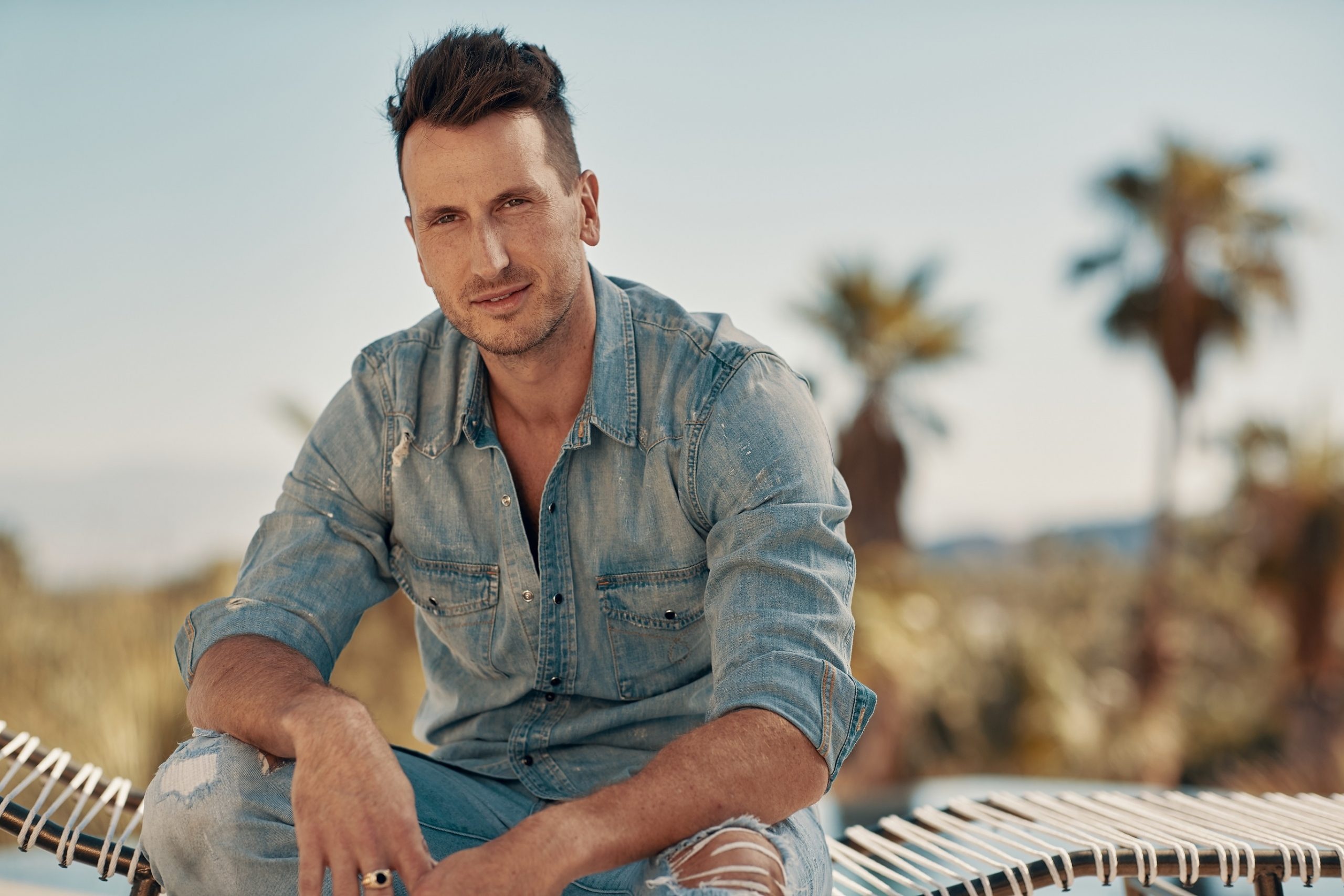 Russell Dickerson, Pandemic experiences, Nashville music scene, A Rising star, 2560x1710 HD Desktop