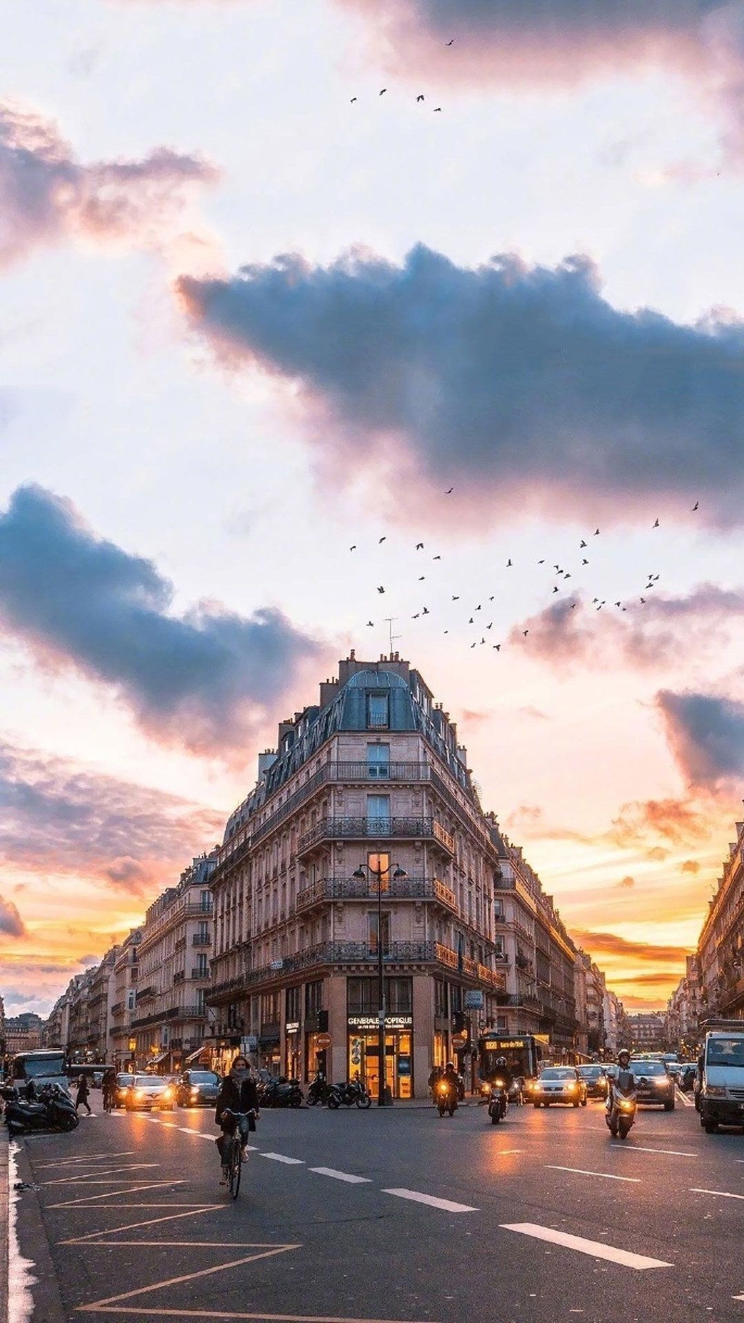 Paris: Rue de Rivoli, Infrastructure. 1080x1920 Full HD Wallpaper.