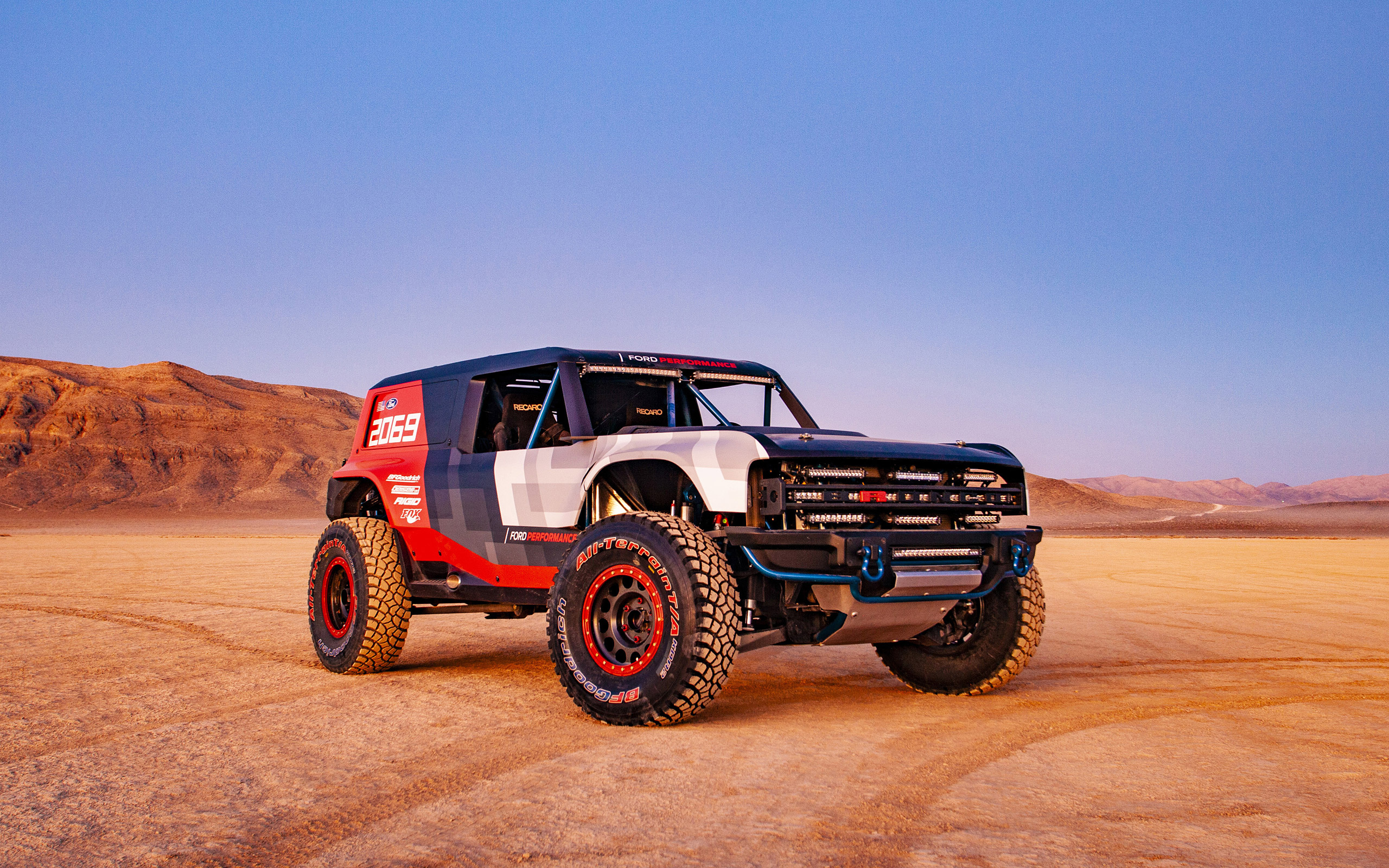 Ford Bronco: Racing Concept, Electric SUV, Open-Wheel Roadster, 2019, Tuning, Offtrack, Road-free Car. 2560x1600 HD Background.