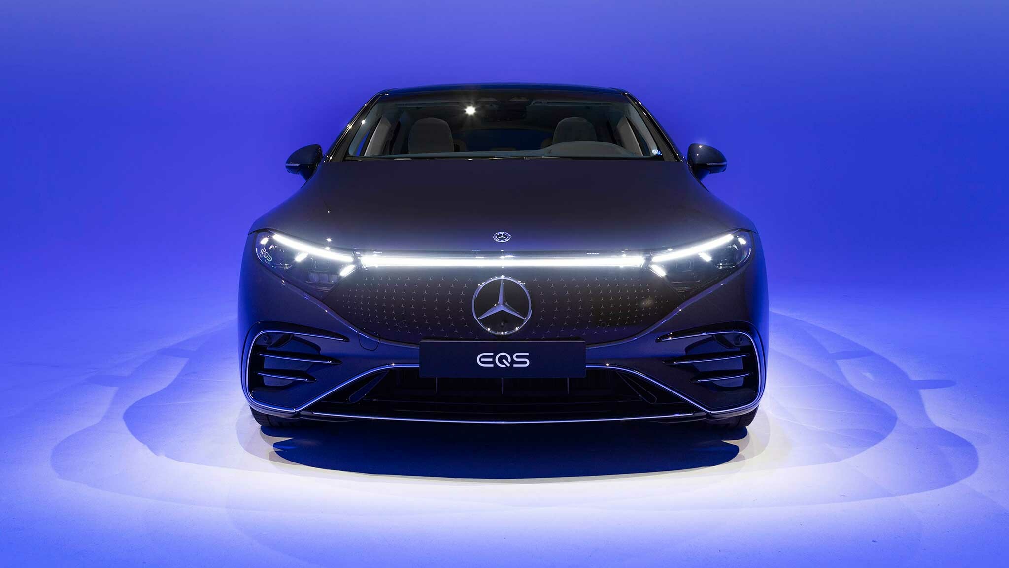 Mercedes-Benz EQS: The S-Class of Luxury Electric Vehicles, Electric car. 2050x1160 HD Background.